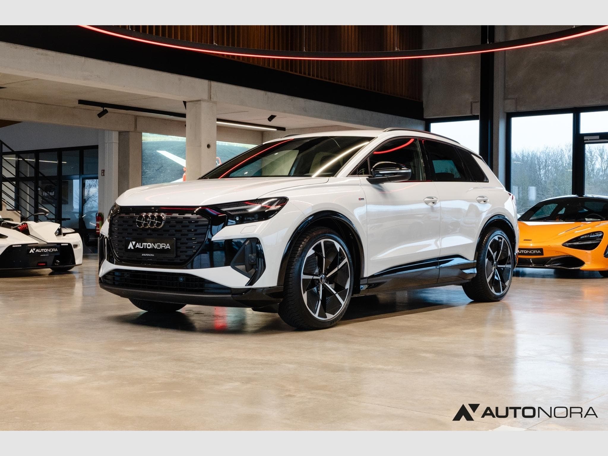 Audi Q4 e-tron 55 quattro S-Line Edition (2024) - Photo 6