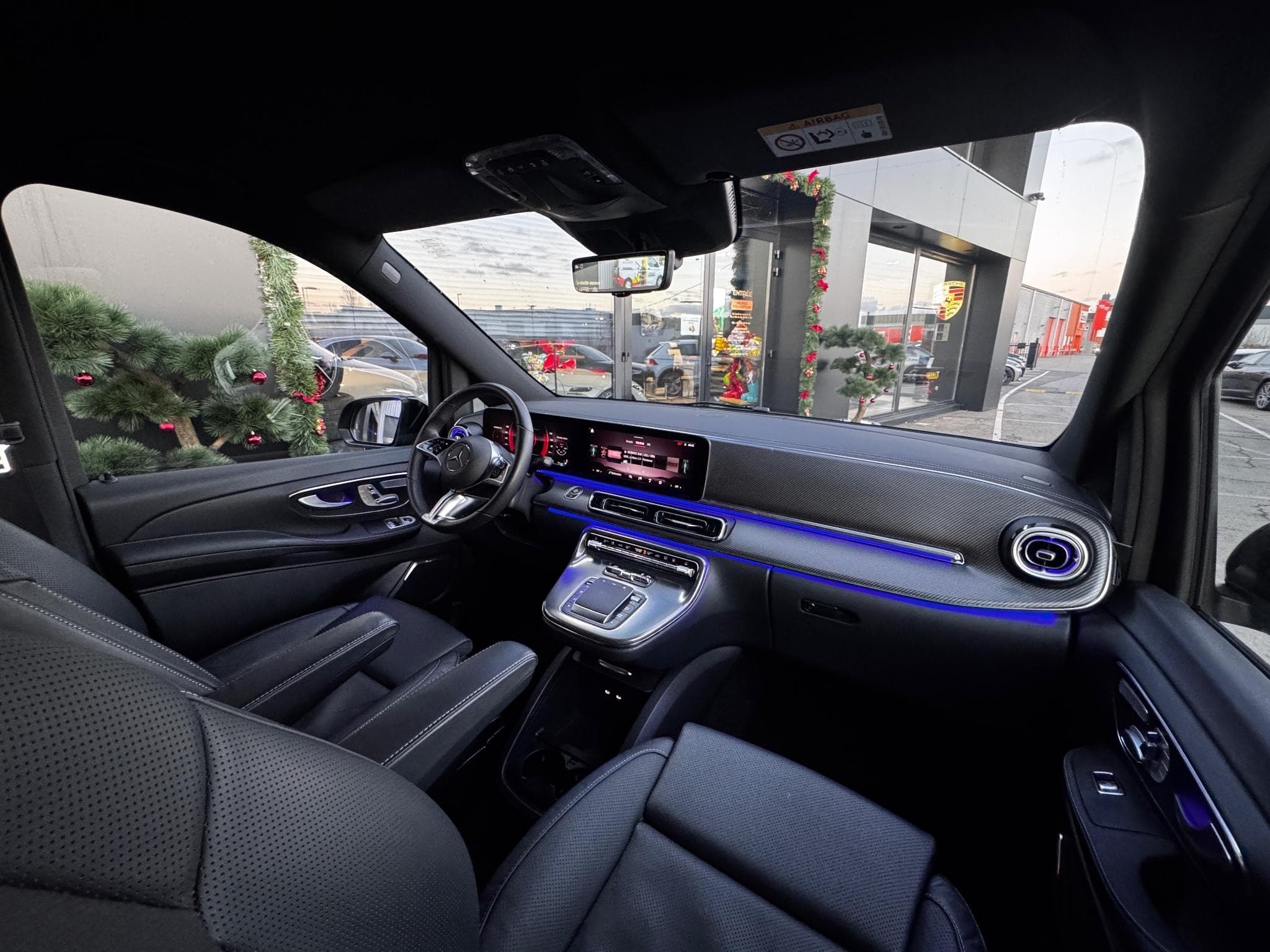 Mercedes V 300 EXCLUSIVE EXTRA LONGUE L3 4MATIC AIRMATIC 2.0L 237CV (2025) - Photo 9