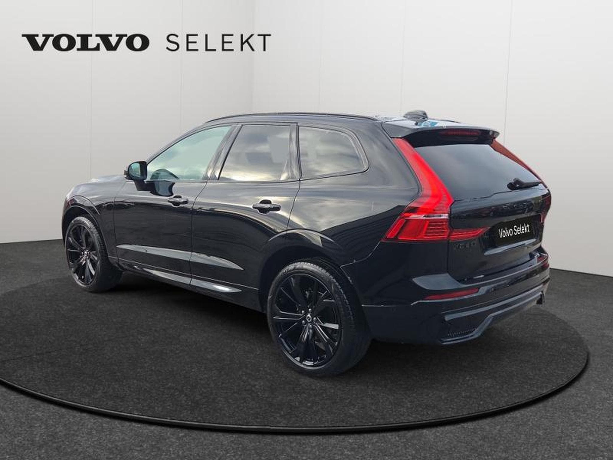 Volvo XC60 B5 Black Edition Plus / Essence (2025) - Photo 5