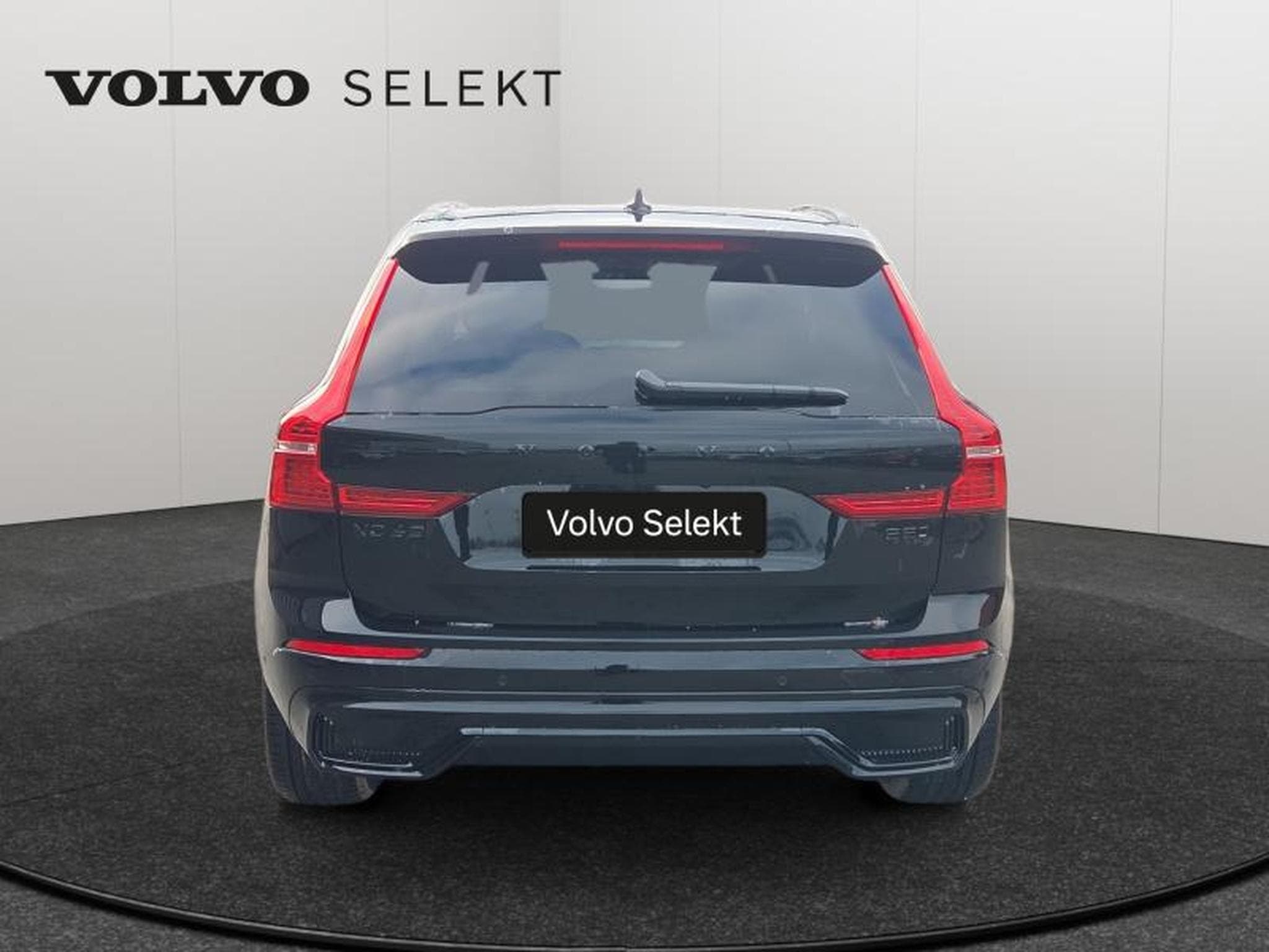 Volvo XC60 B5 Black Edition Plus / Essence (2025) - Photo 6