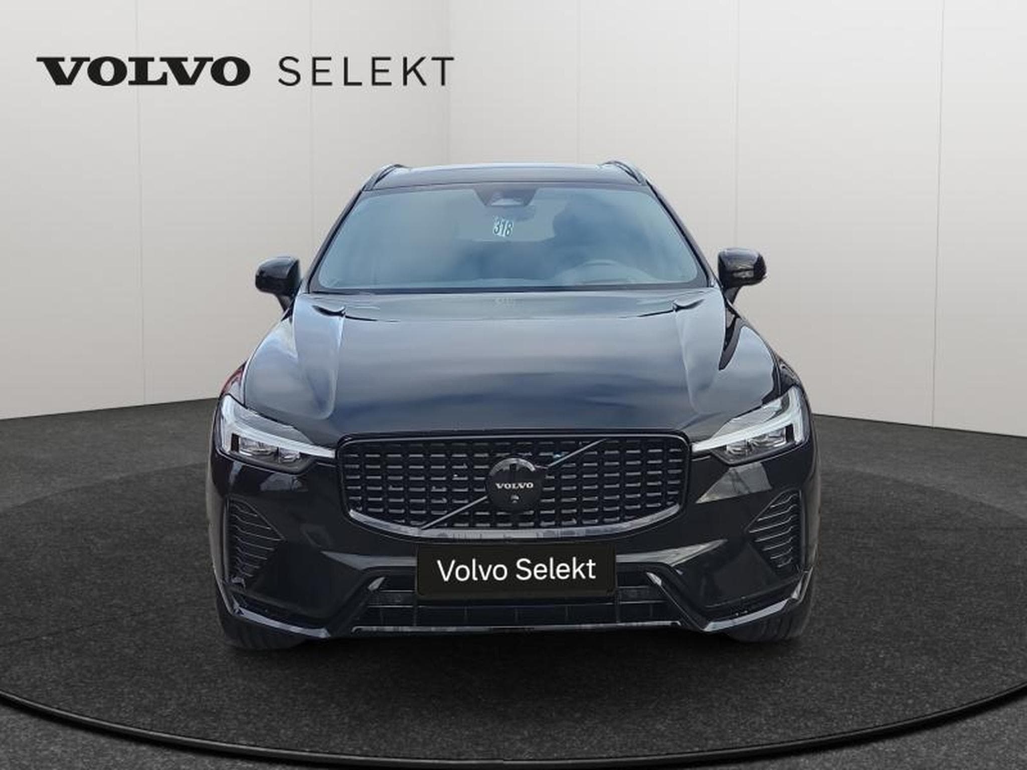 Volvo XC60 B5 Black Edition Plus / Essence (2025) - Photo 9