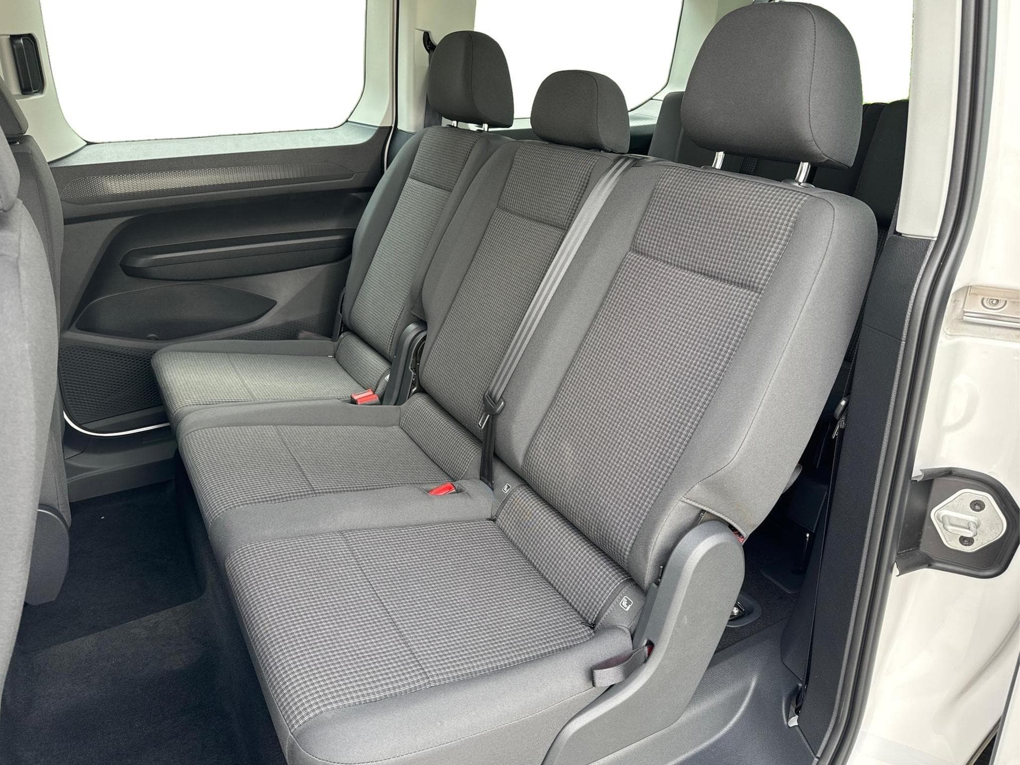 VW Caddy Caddy Maxi (2026) - Foto 12