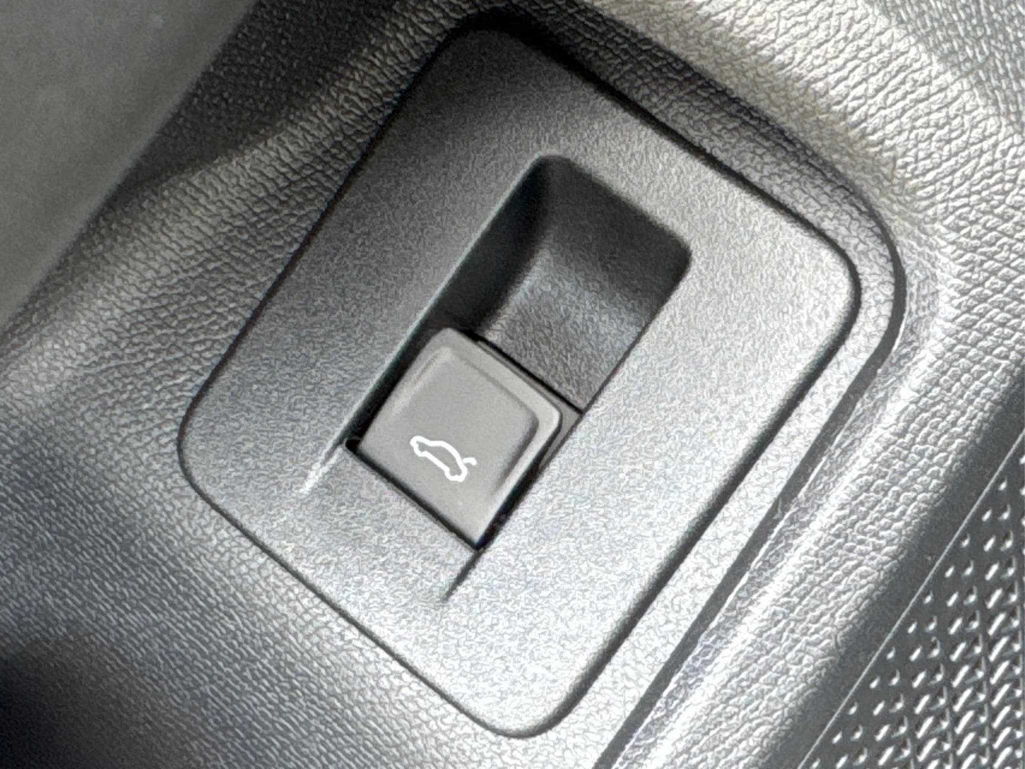 Cupra Leon VZ (2025) - Foto 24