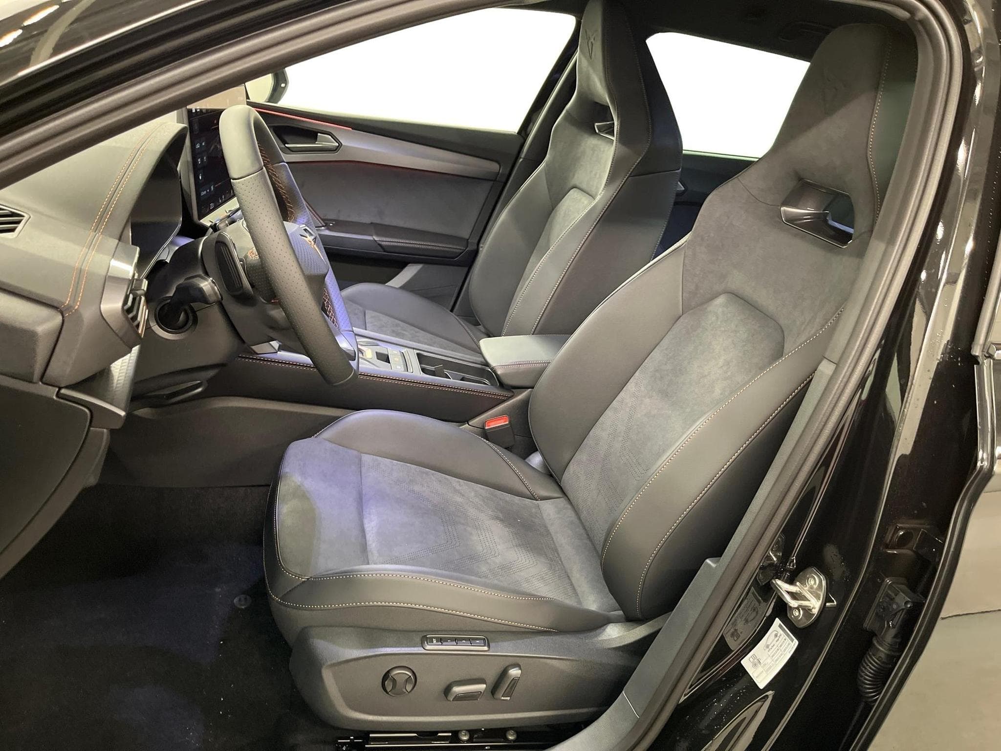 Cupra Leon VZ (2025) - Foto 19