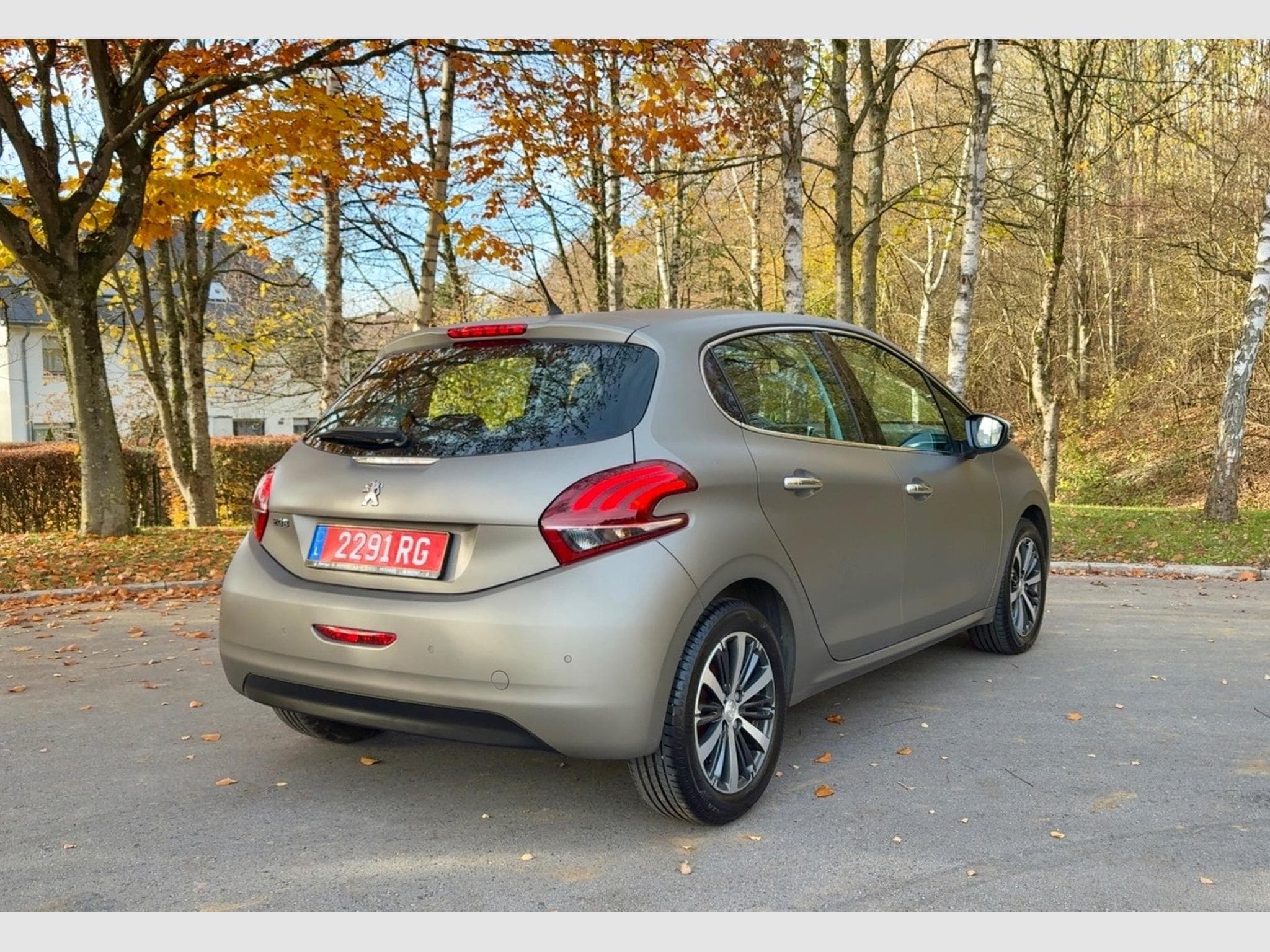 Peugeot 208 1.2 (2015) - Photo 2