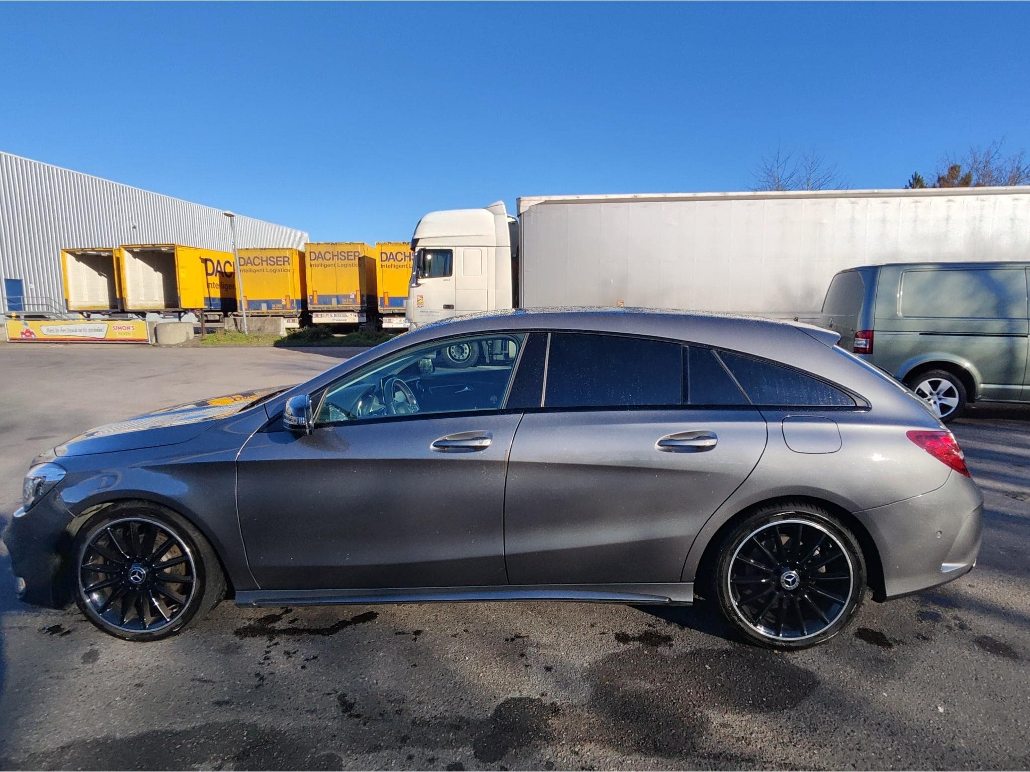 Mercedes CLA 180 AMG Line (2019) - Photo 2