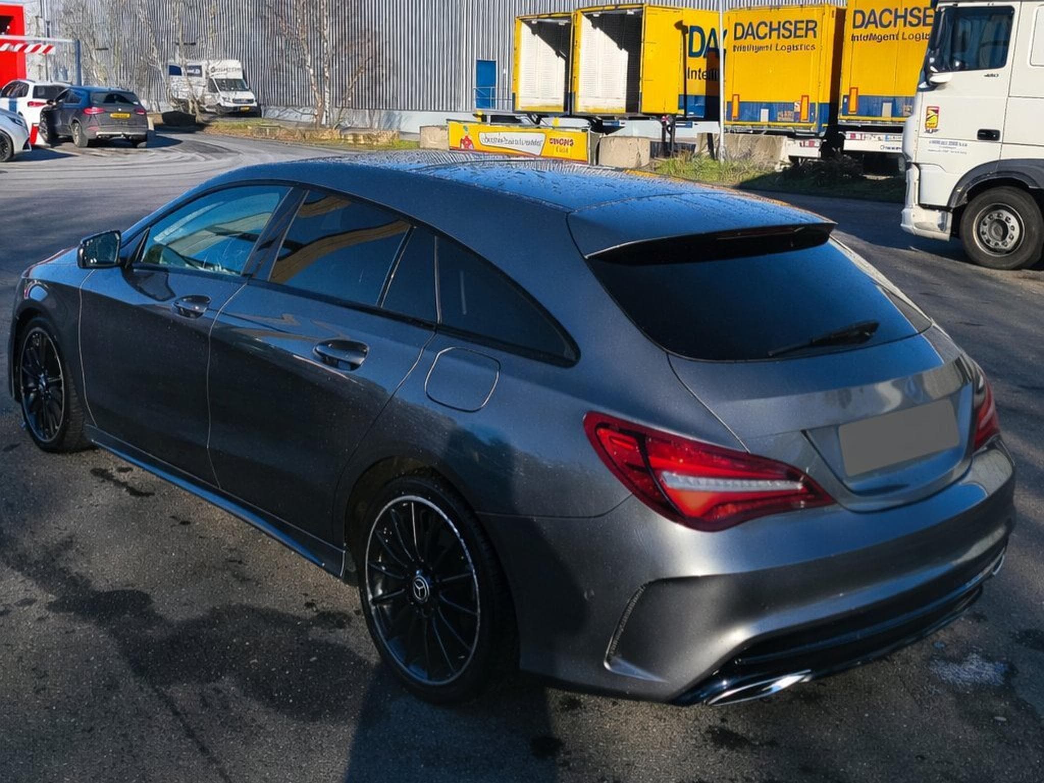 Mercedes CLA 180 AMG Line (2019) - Photo 3