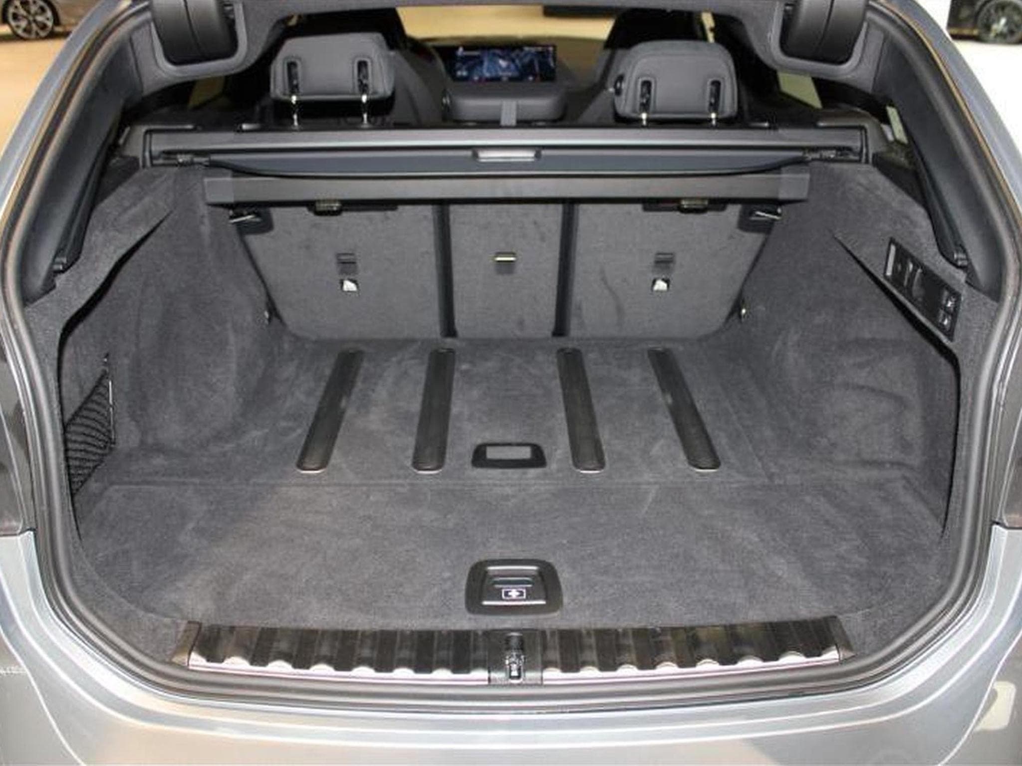 BMW M3 Compétition  M xDrive Touring (2024) - Photo 10