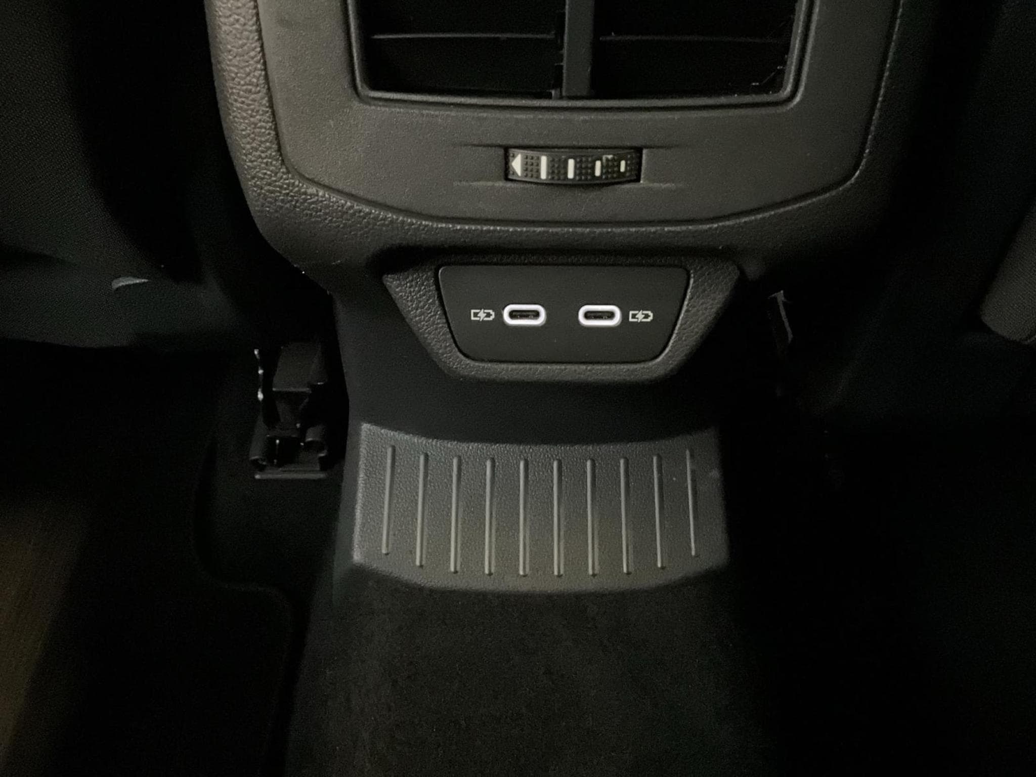 VW T-Roc Life+BVM+RearView+LED (2023) - Foto 20