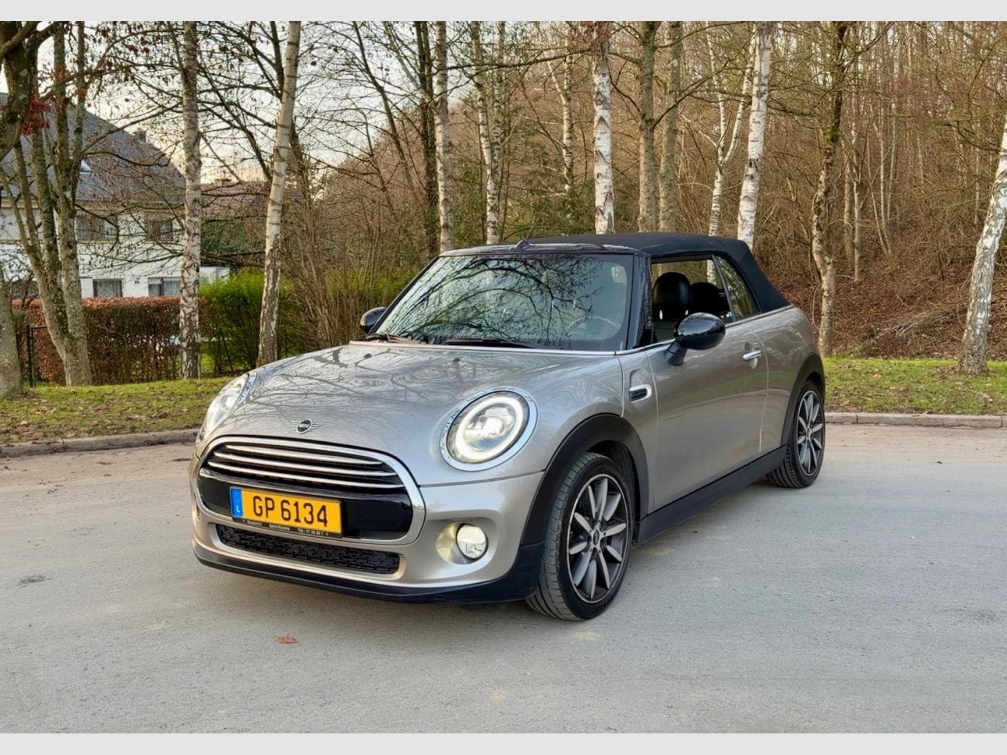 Mini Cabrio Cooper (2018) - Photo 5