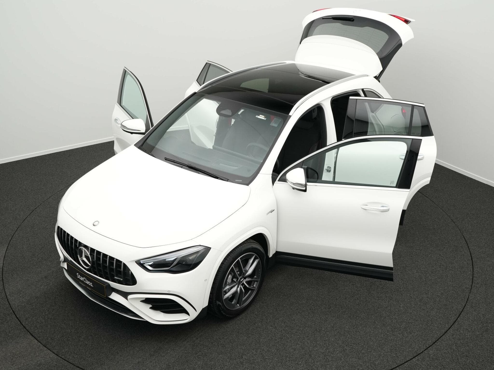 Mercedes GLA 35 AMG 4MATIC Multi+360°+Pano+Kamera+Memo (2024) - Photo 12