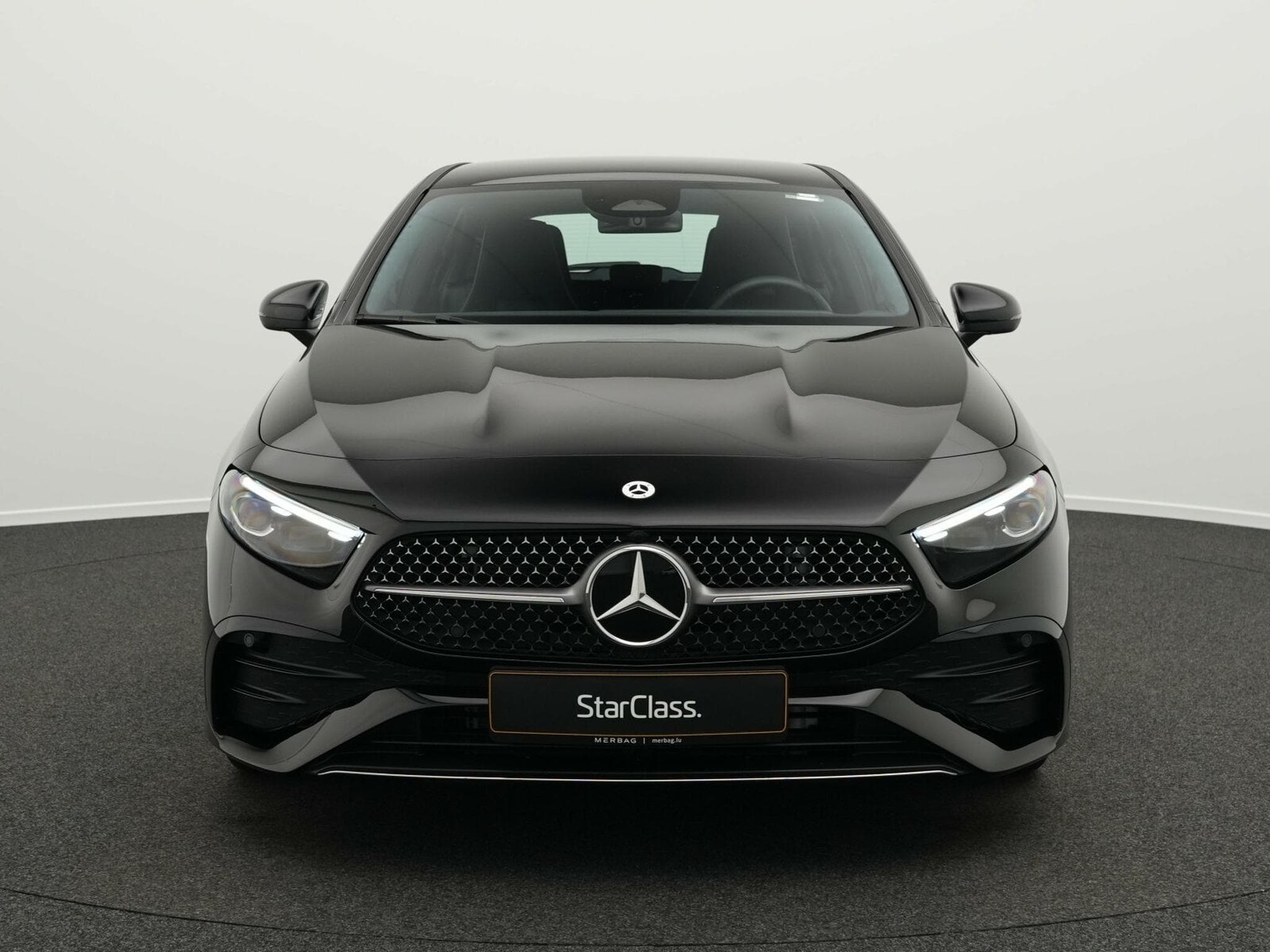 Mercedes A 200 d AMG-Line Multi+Kamera+Ambi (2024) - Foto 2