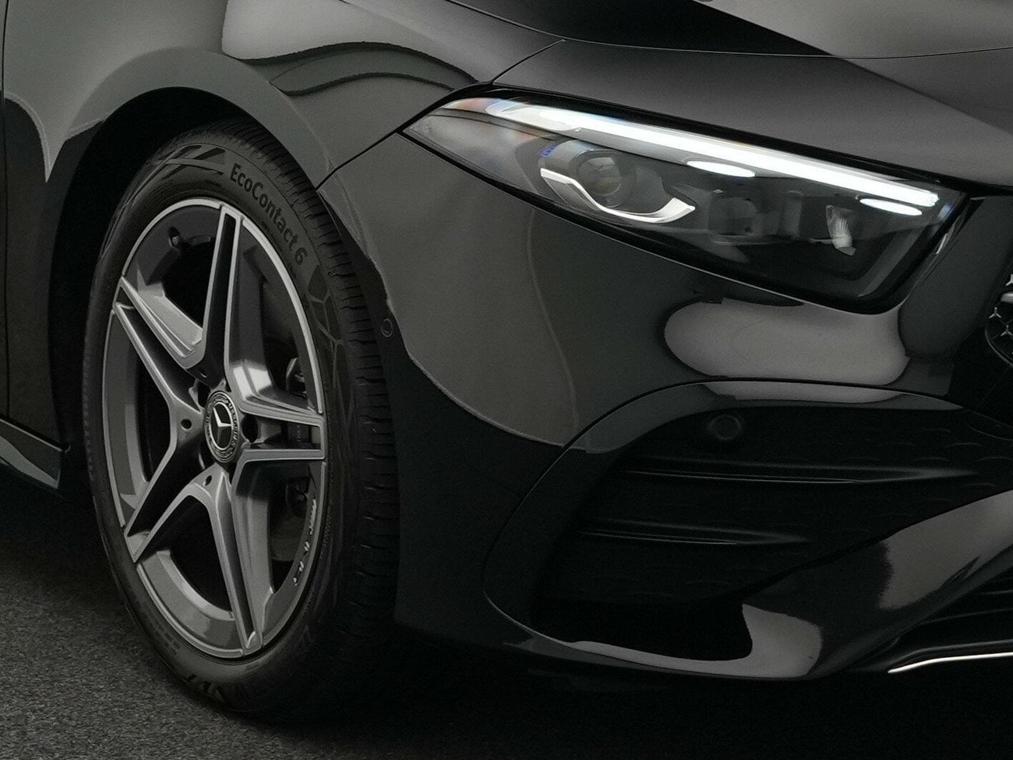 Mercedes A 200 d AMG-Line Multi+Kamera+Ambi (2024) - Foto 7