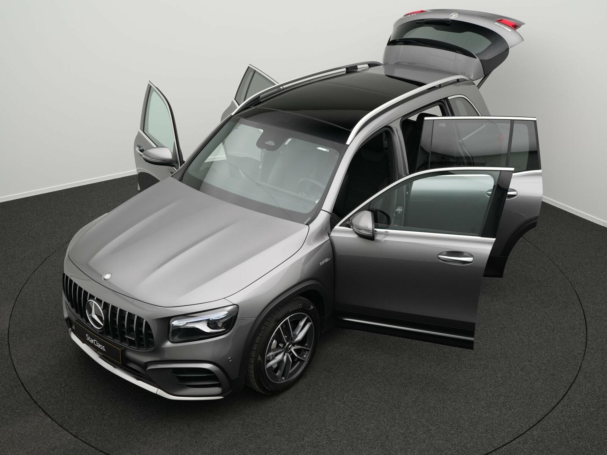 Mercedes GLB 35 AMG 4MATIC Multi+Pano+Totw+Keyless (2025) - Photo 12