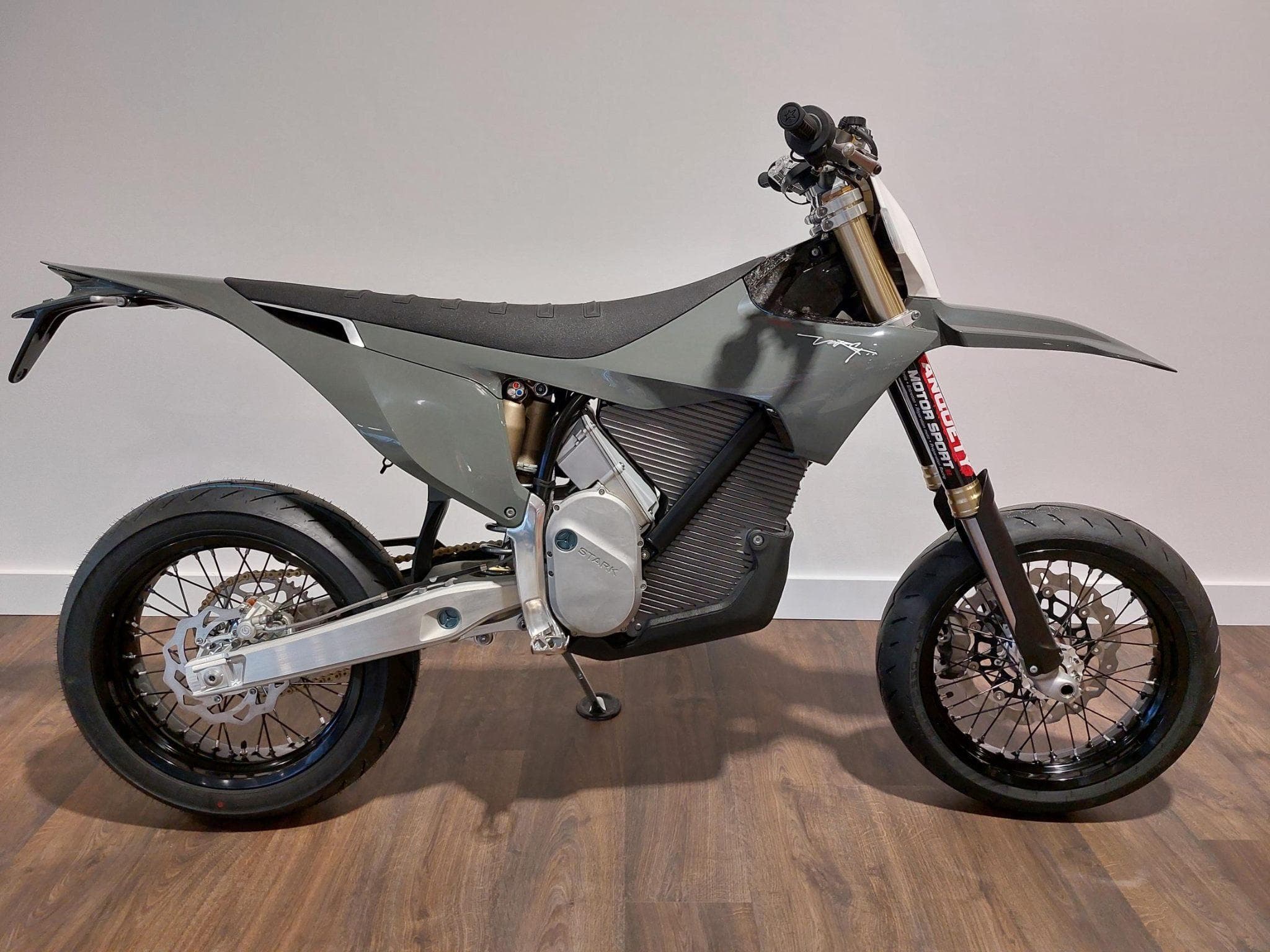 Stark Varg SM (2025) - Foto 1