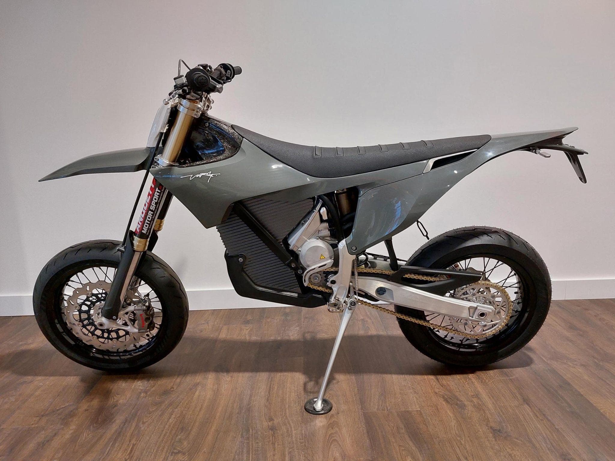 Stark Varg SM (2025) - Foto 4