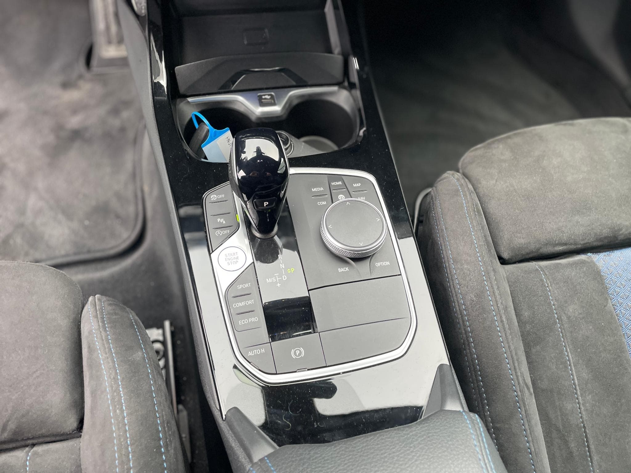 BMW 218 Gran Coupé i Pack M Auto Frozen Grey (2024) - Foto 10