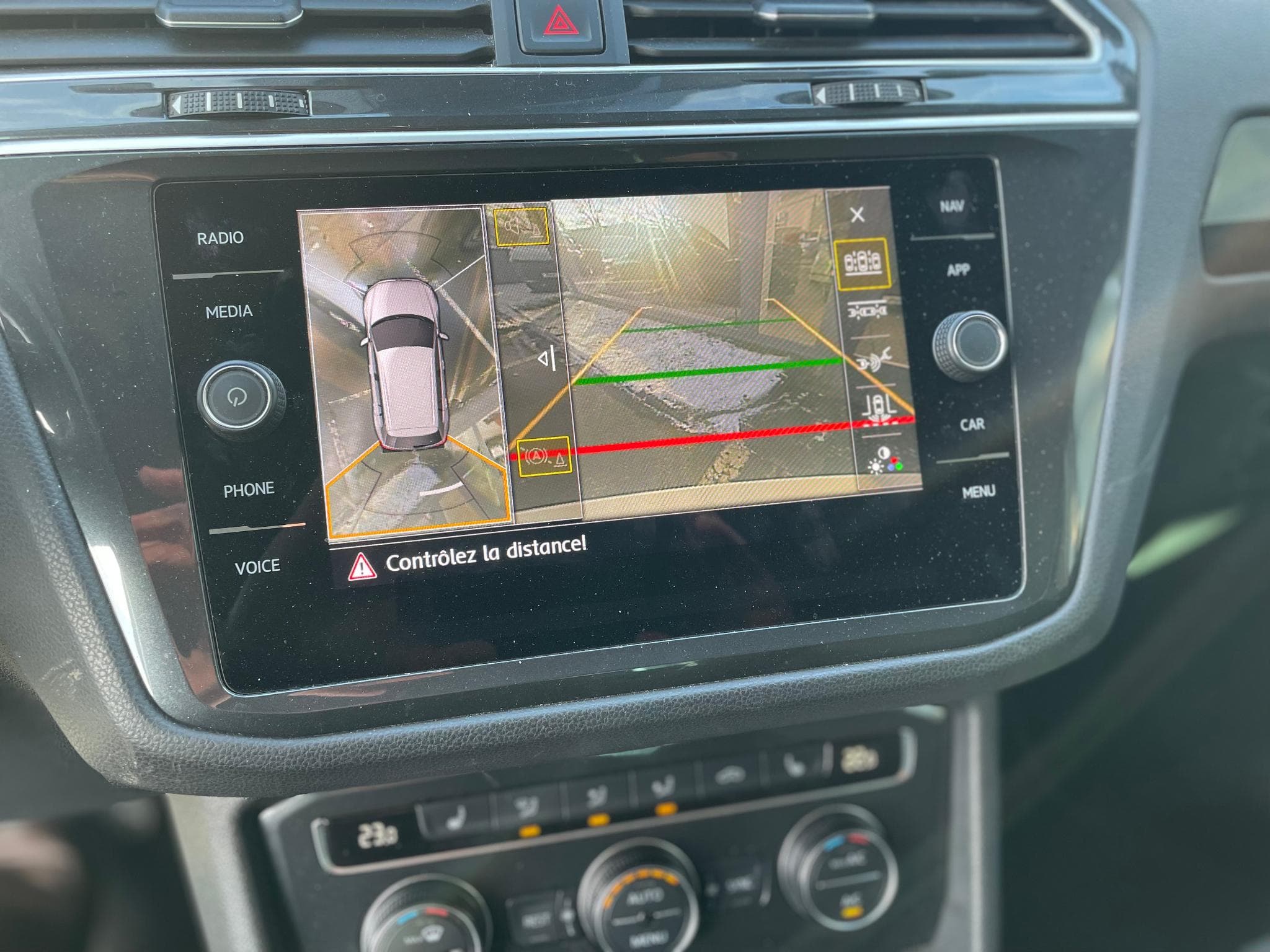 VW Tiguan 1.5 TSI DSG (2020) - Photo 11