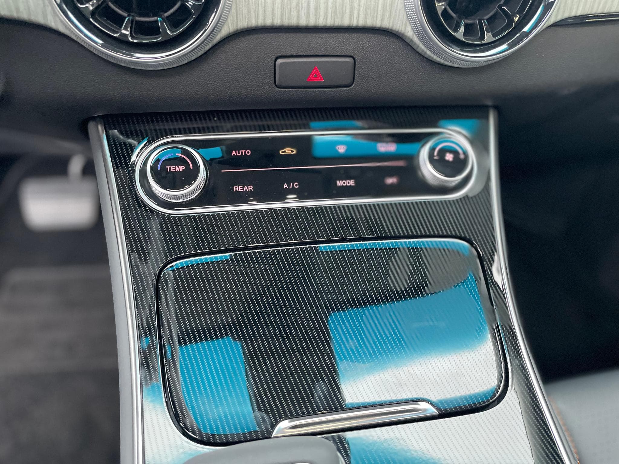 Forthing U-Tour 1.5 Turbo Auto Neuve 7 PLACES (2027) - Photo 11