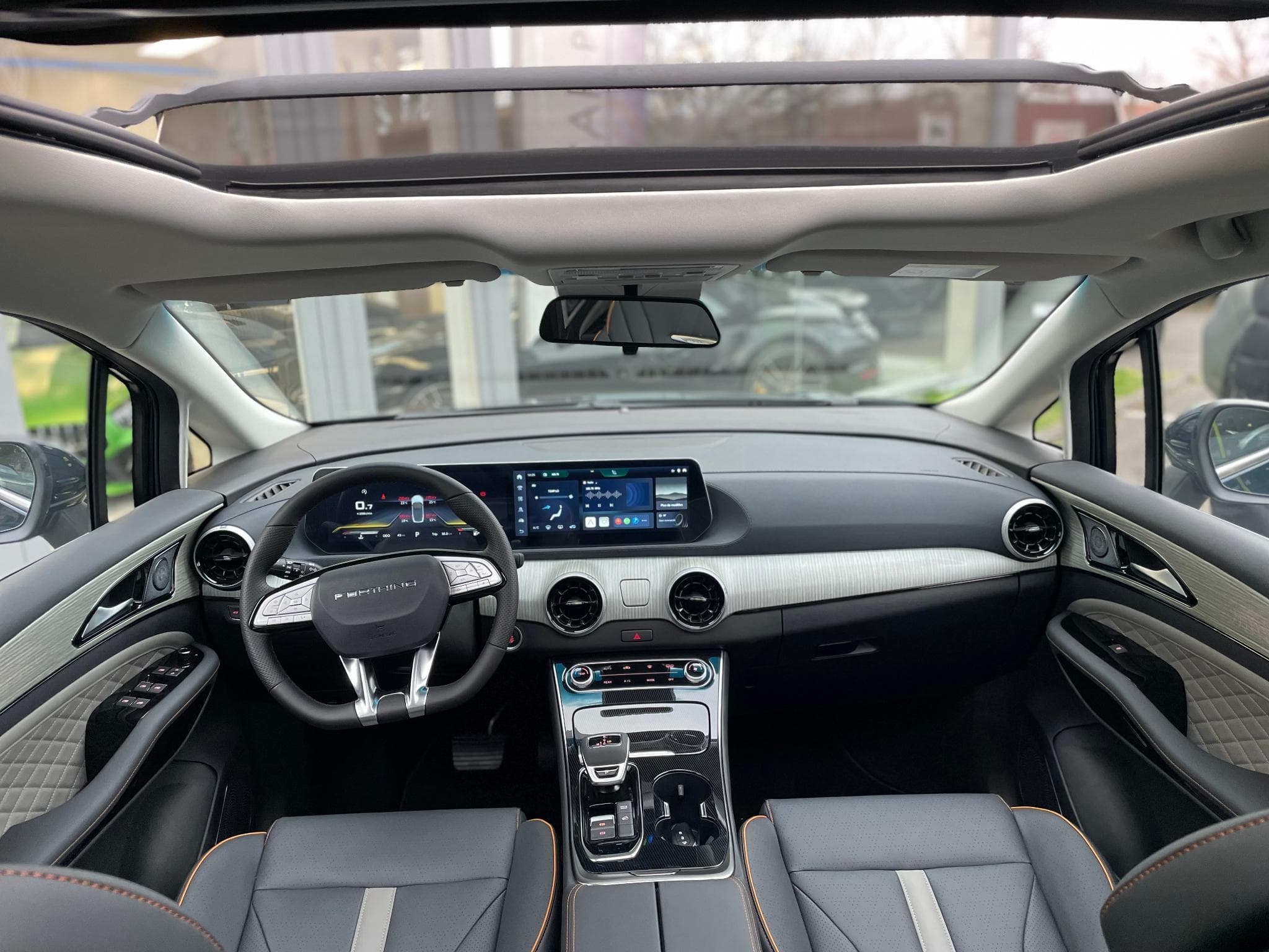 Forthing U-Tour 1.5 Turbo Auto Neuve 7 PLACES (2027) - Photo 16