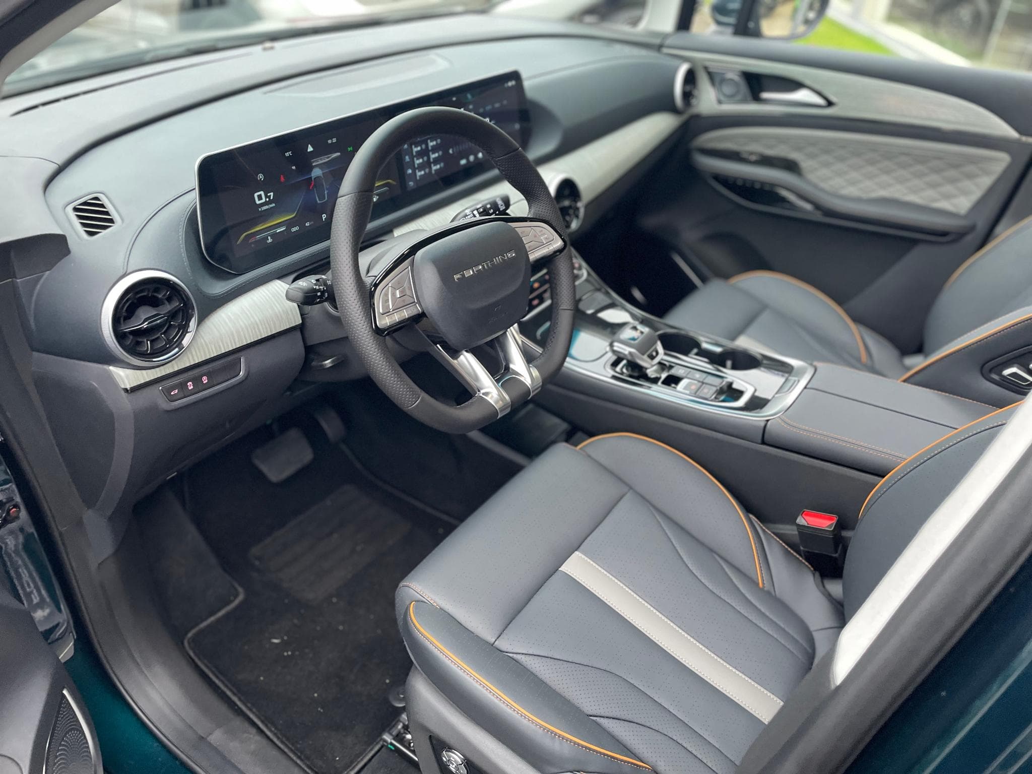 Forthing U-Tour 1.5 Turbo Auto Neuve 7 PLACES (2027) - Photo 7