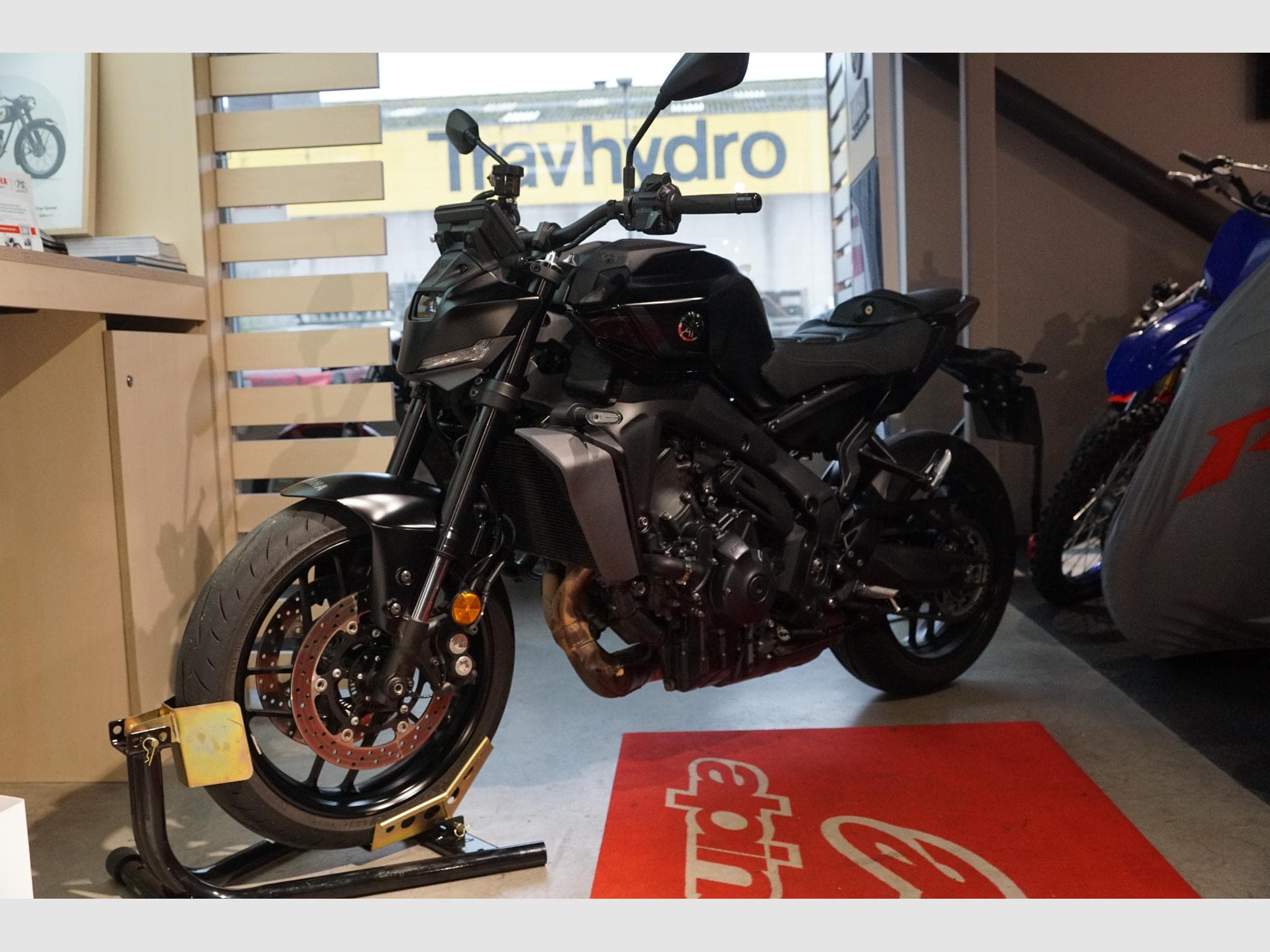 Yamaha MT09 Y-AMT (2025) - Photo 1