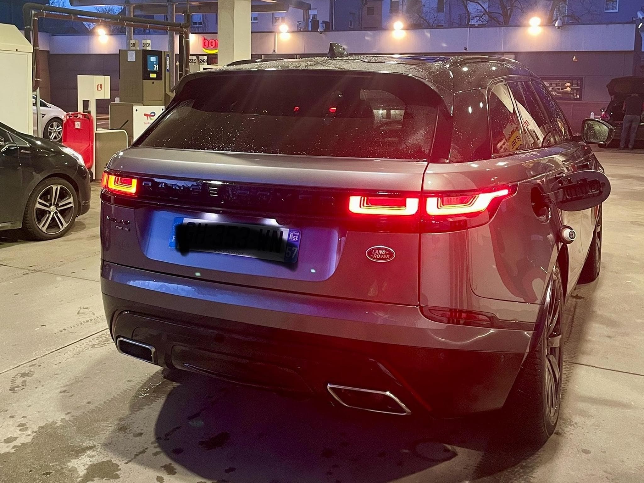 Land-Rover Range Rover Velar Dynamic HSE (2018) - Foto 3