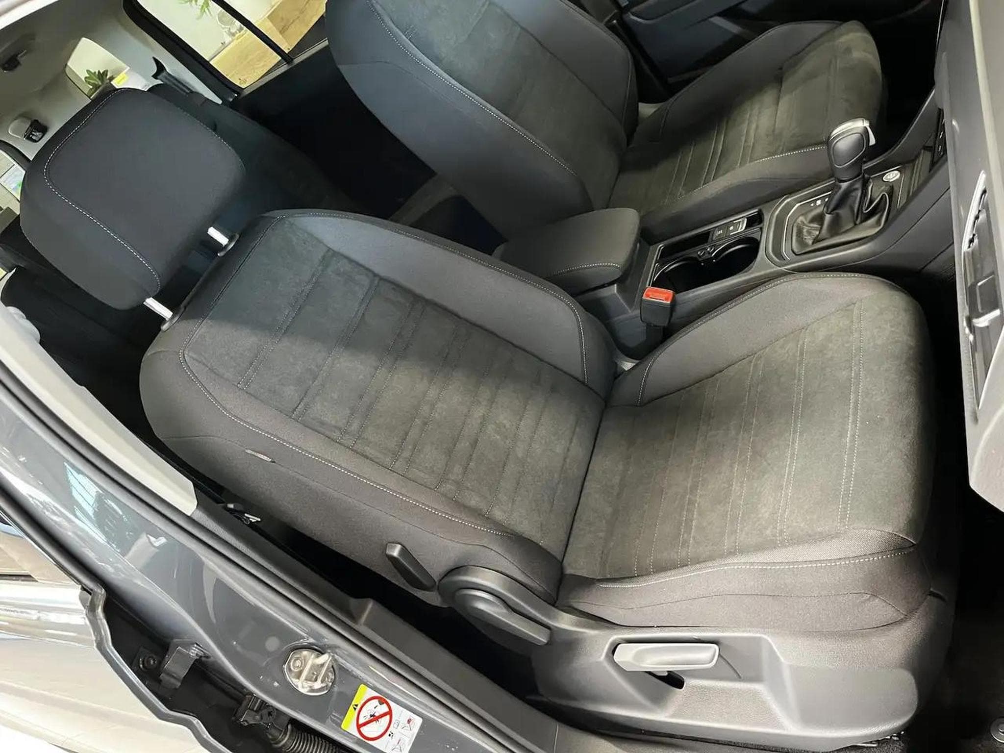 VW Touran (2025) - Foto 17