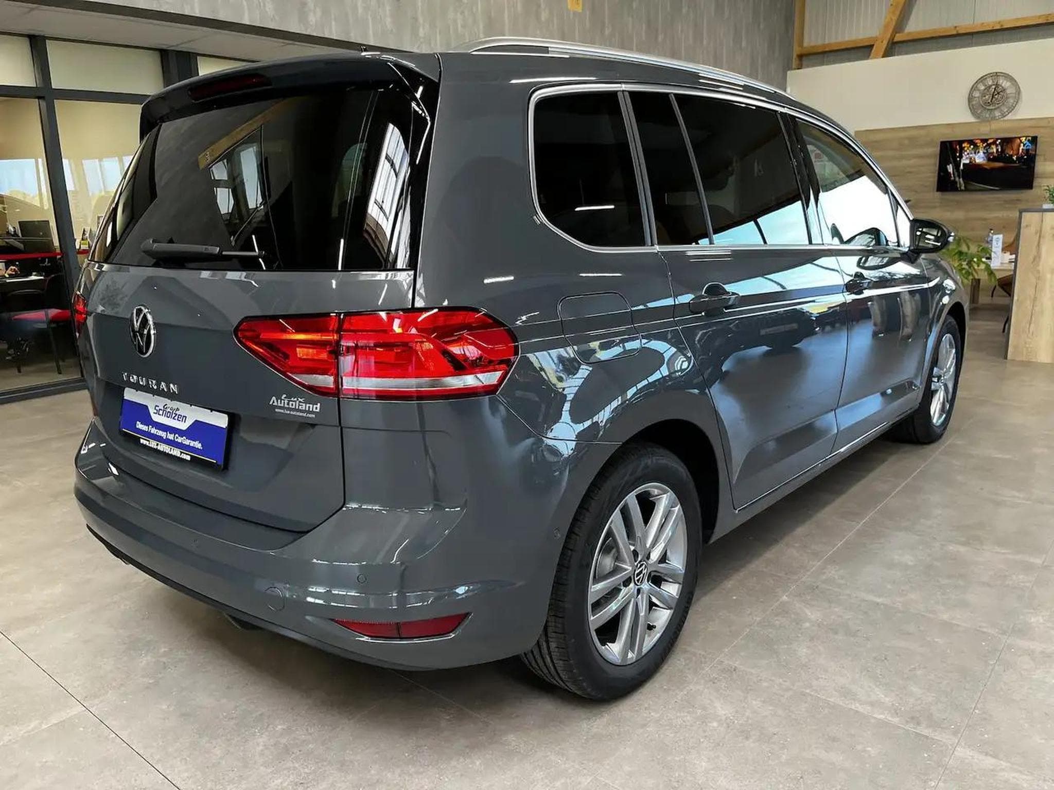 VW Touran (2025) - Foto 4