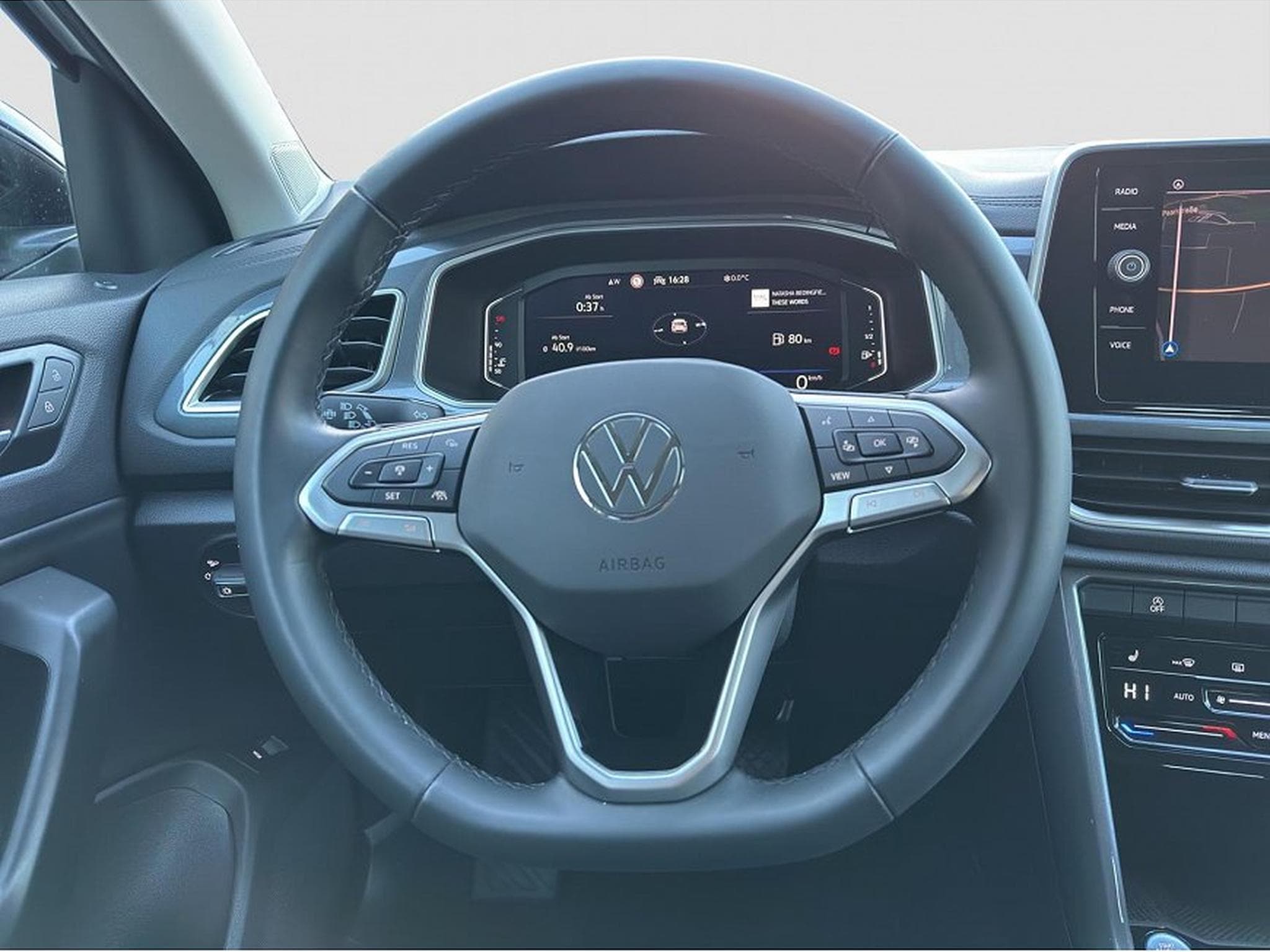 VW T-Roc (2025) - Foto 11