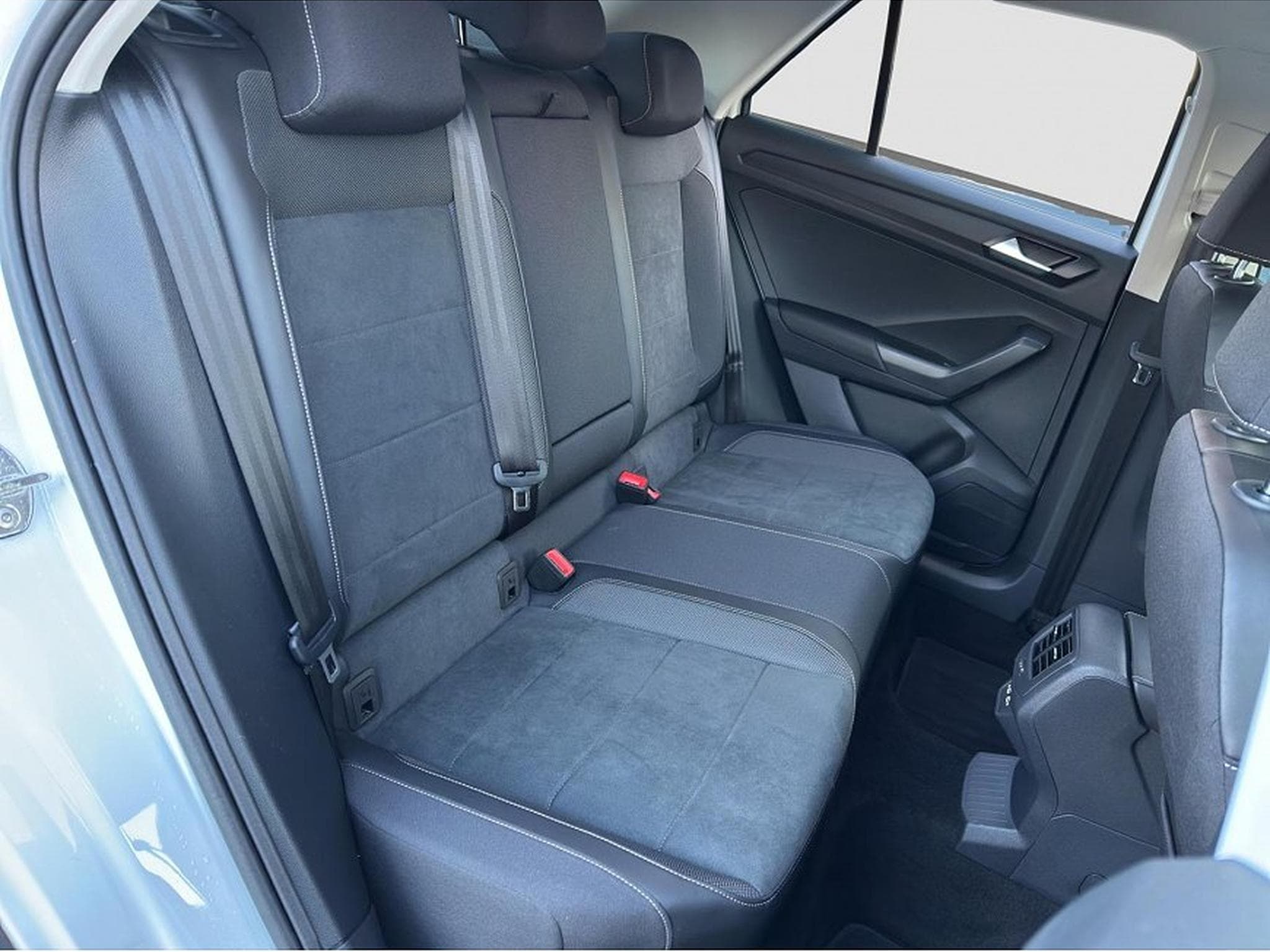 VW T-Roc (2025) - Foto 18