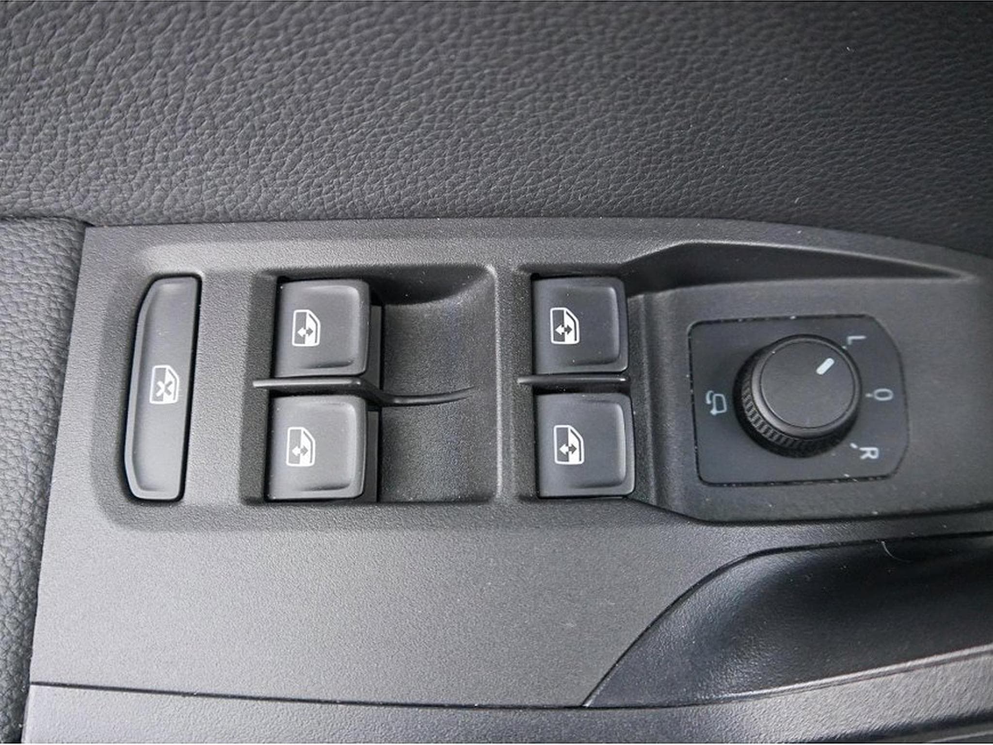 Seat Arona (2026) - Photo 10