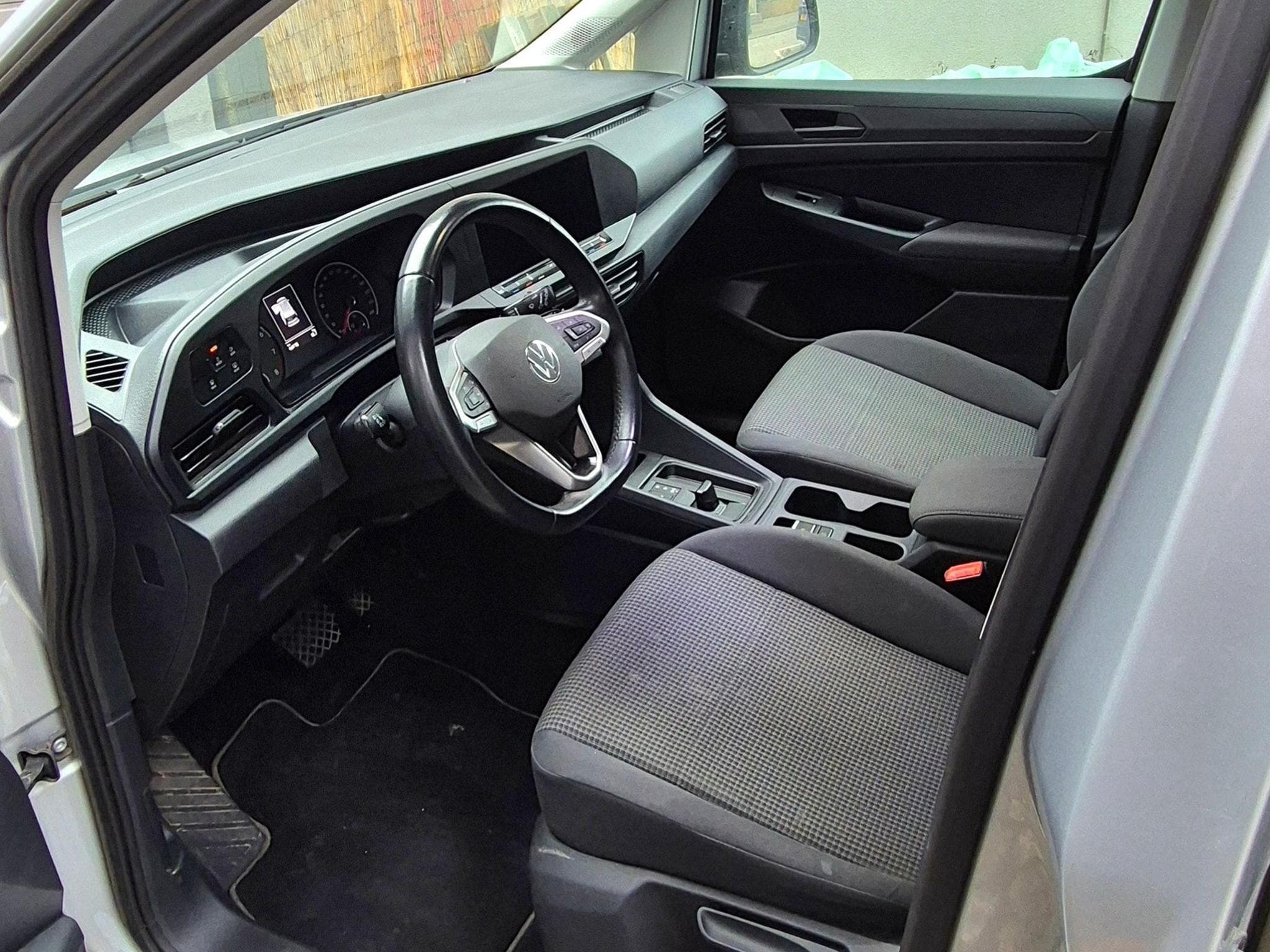 VW Caddy TSI AG7 (2023) - Foto 6