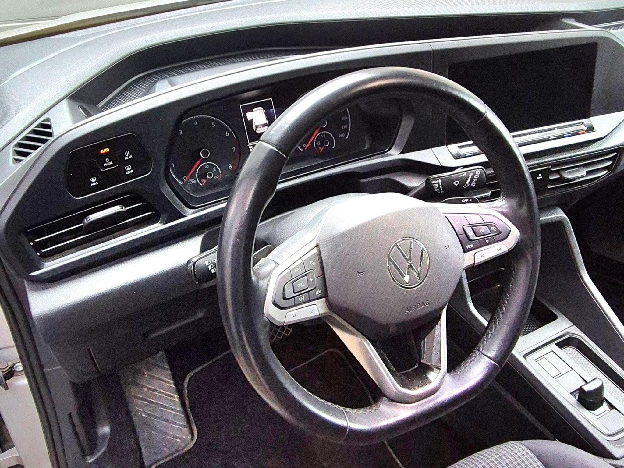 VW Caddy TSI AG7 (2023) - Foto 7