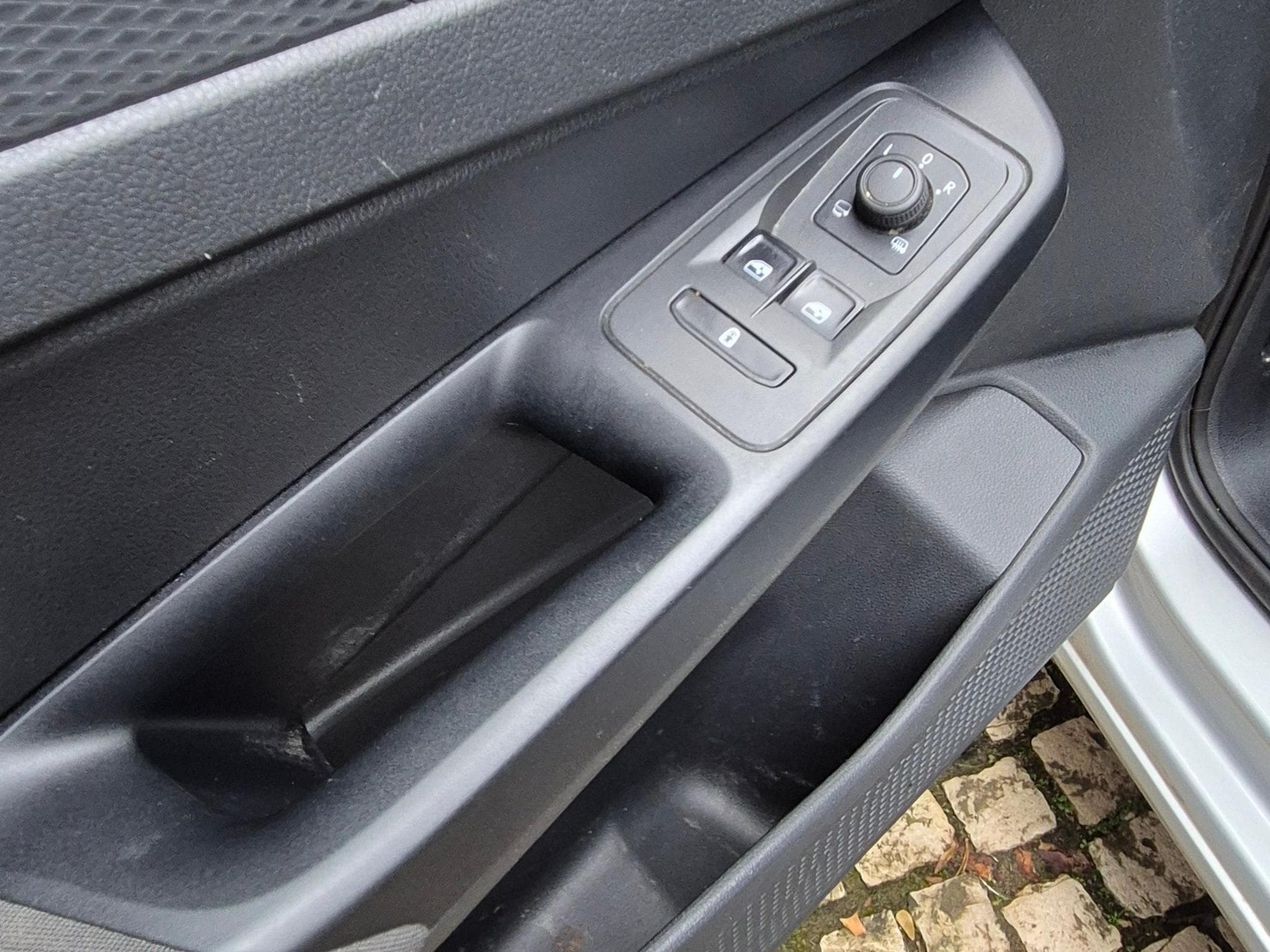 VW Caddy TSI AG7 (2023) - Foto 10