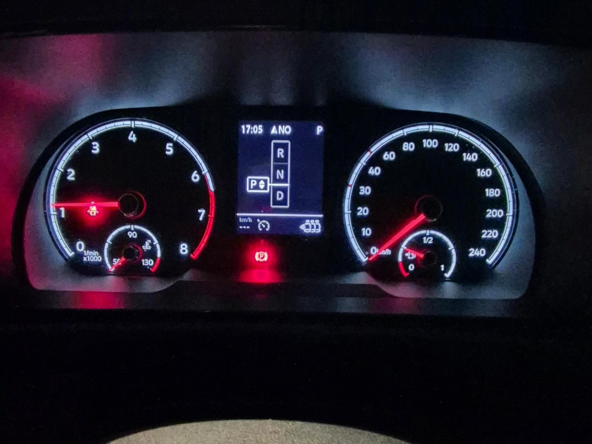 VW Caddy TSI AG7 (2023) - Foto 8