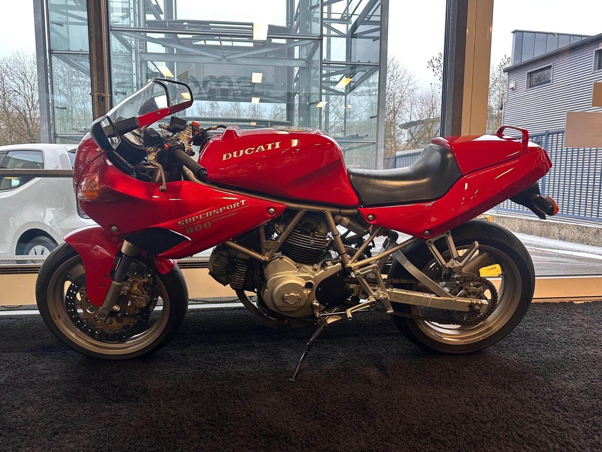 Ducati SS 600 Nuda (1995) - Foto 1