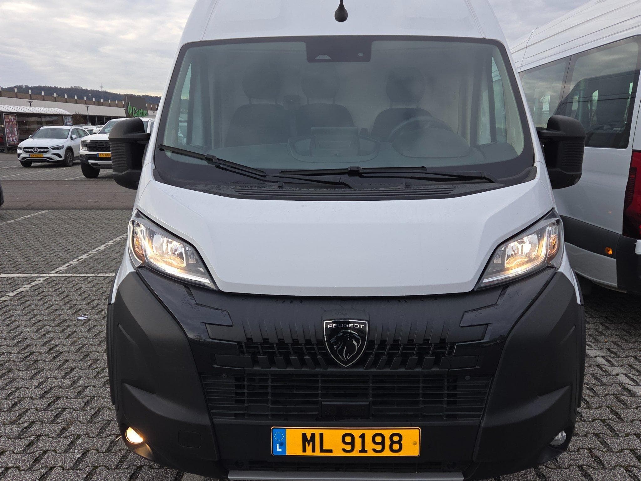 Peugeot Boxer H2 L4 Toute Option (2025) - Foto 3