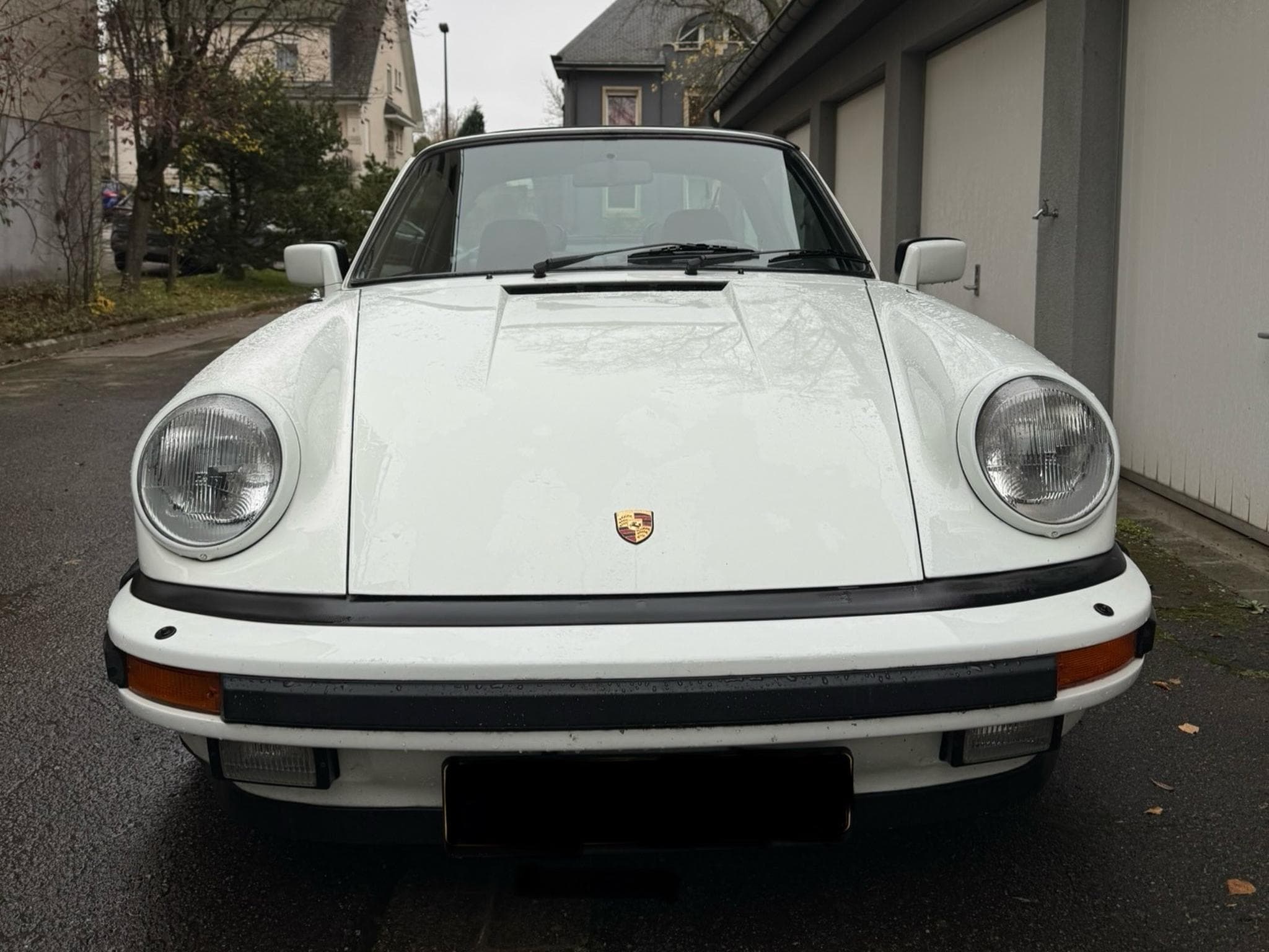 Porsche Carrera GT Targe (1983) - Photo 3