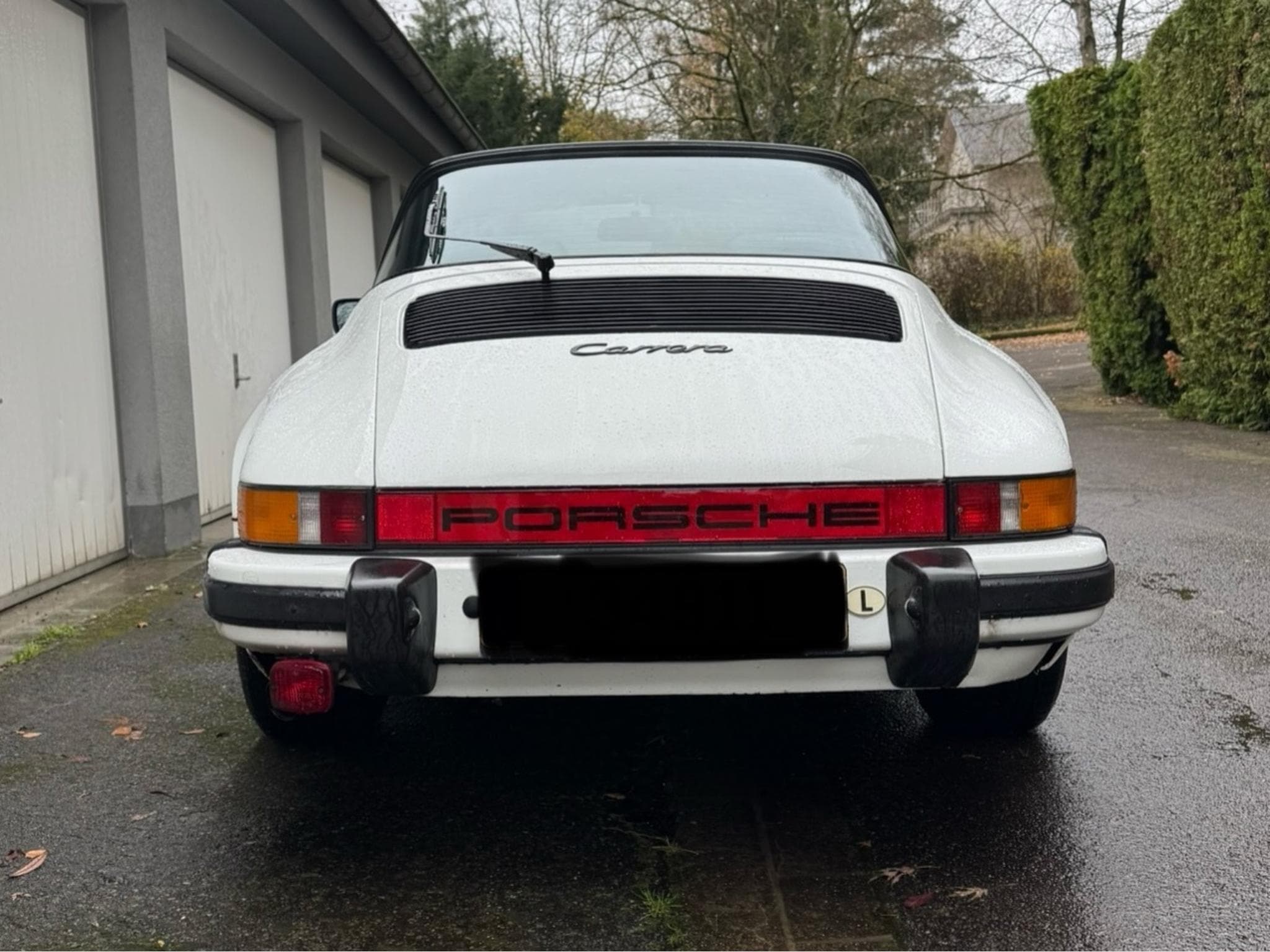 Porsche Carrera GT Targe (1983) - Photo 4
