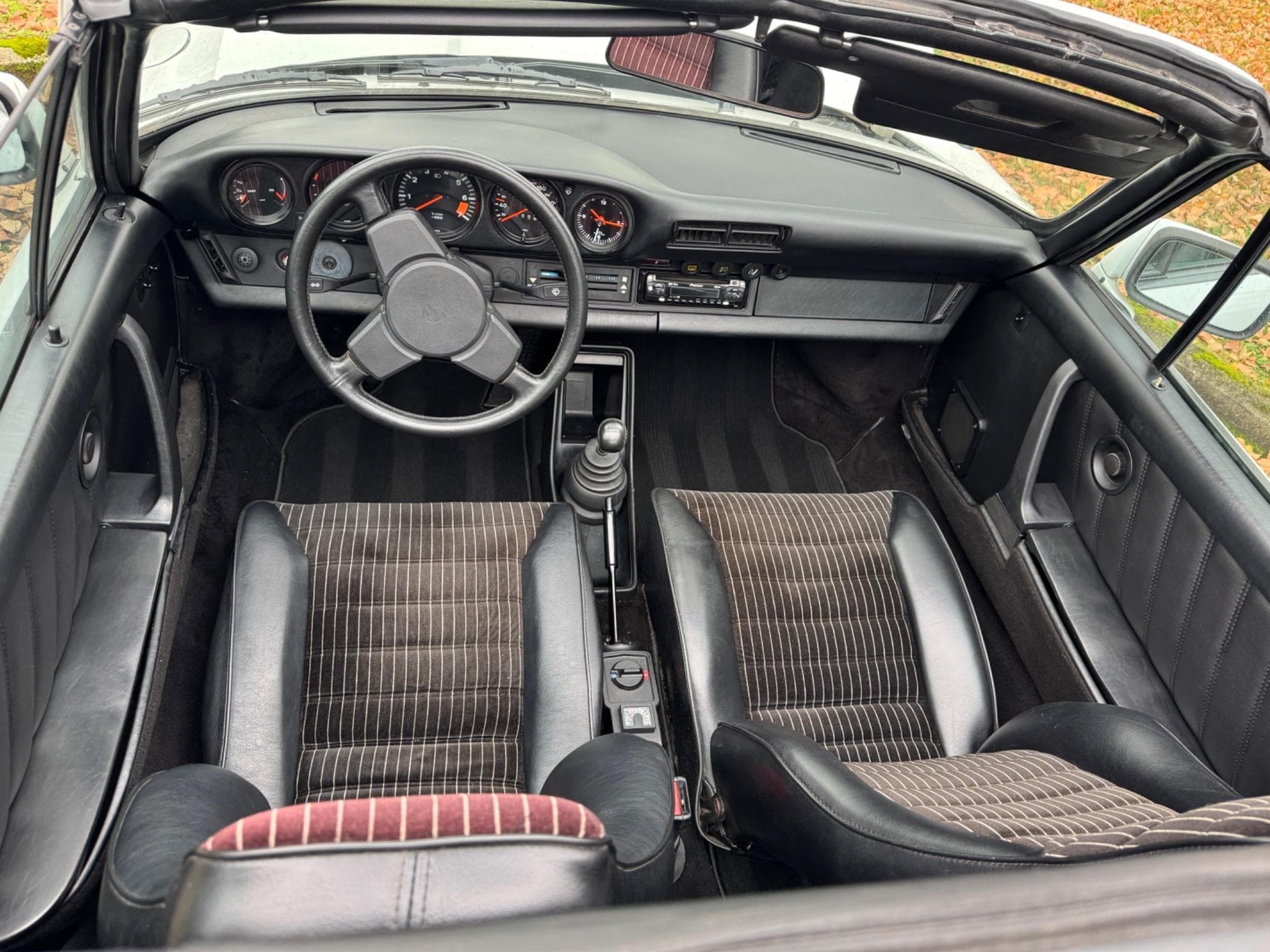 Porsche Carrera GT Targe (1983) - Photo 7