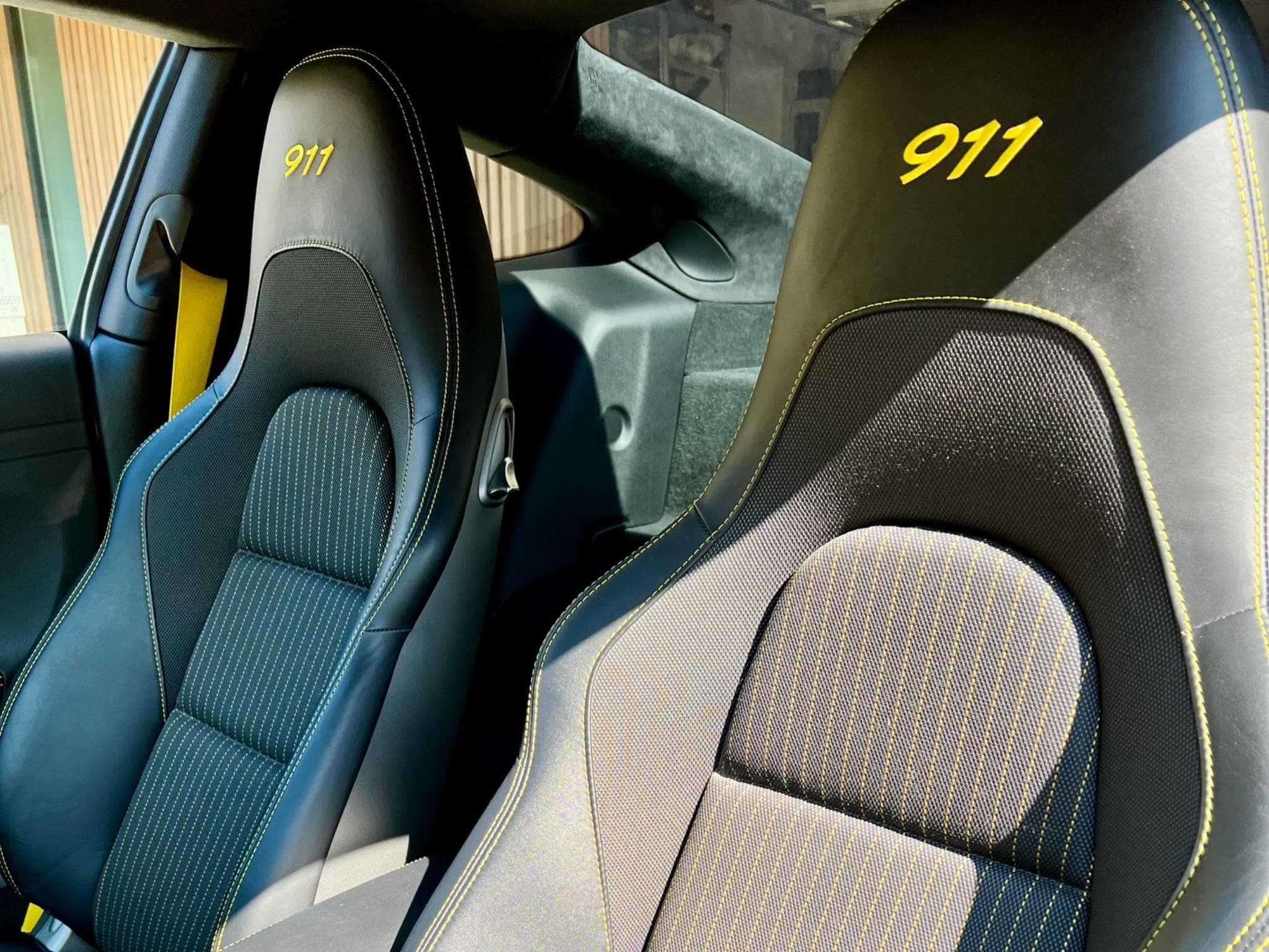 Porsche 991 Carrera T (2018) - Photo 3