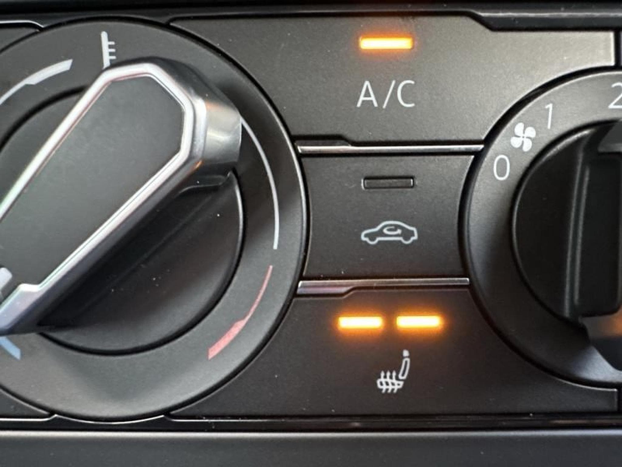 VW Polo 1.0 MPI 80ch LIMITED 5P (2025) - Foto 31