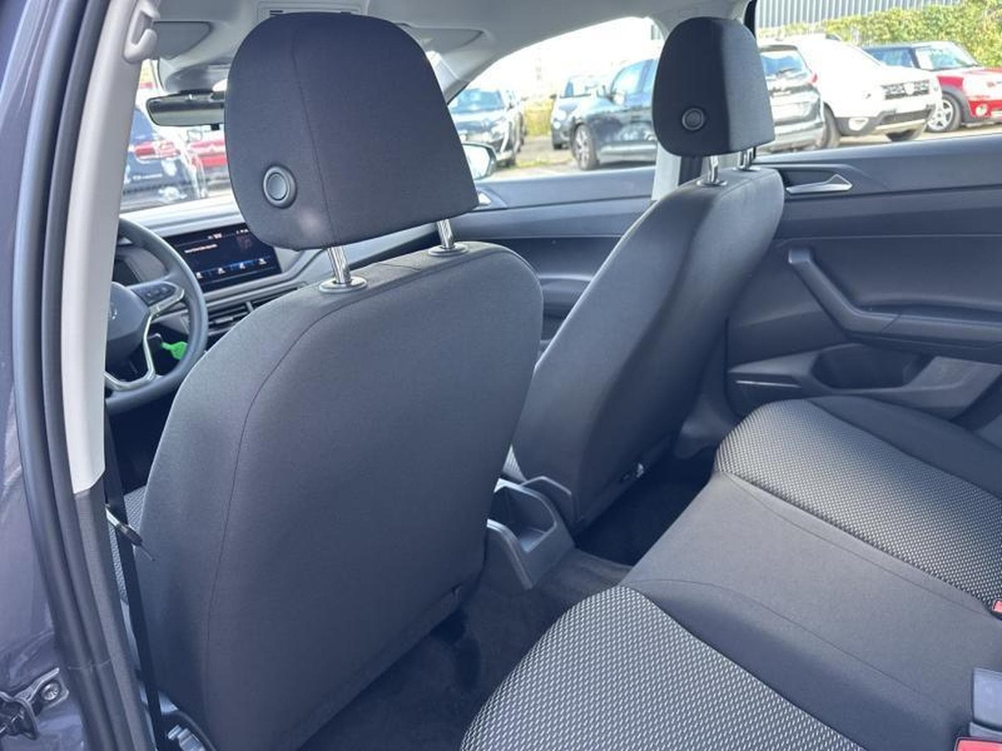 VW Polo 1.0 MPI 80ch LIMITED 5P (2025) - Foto 18