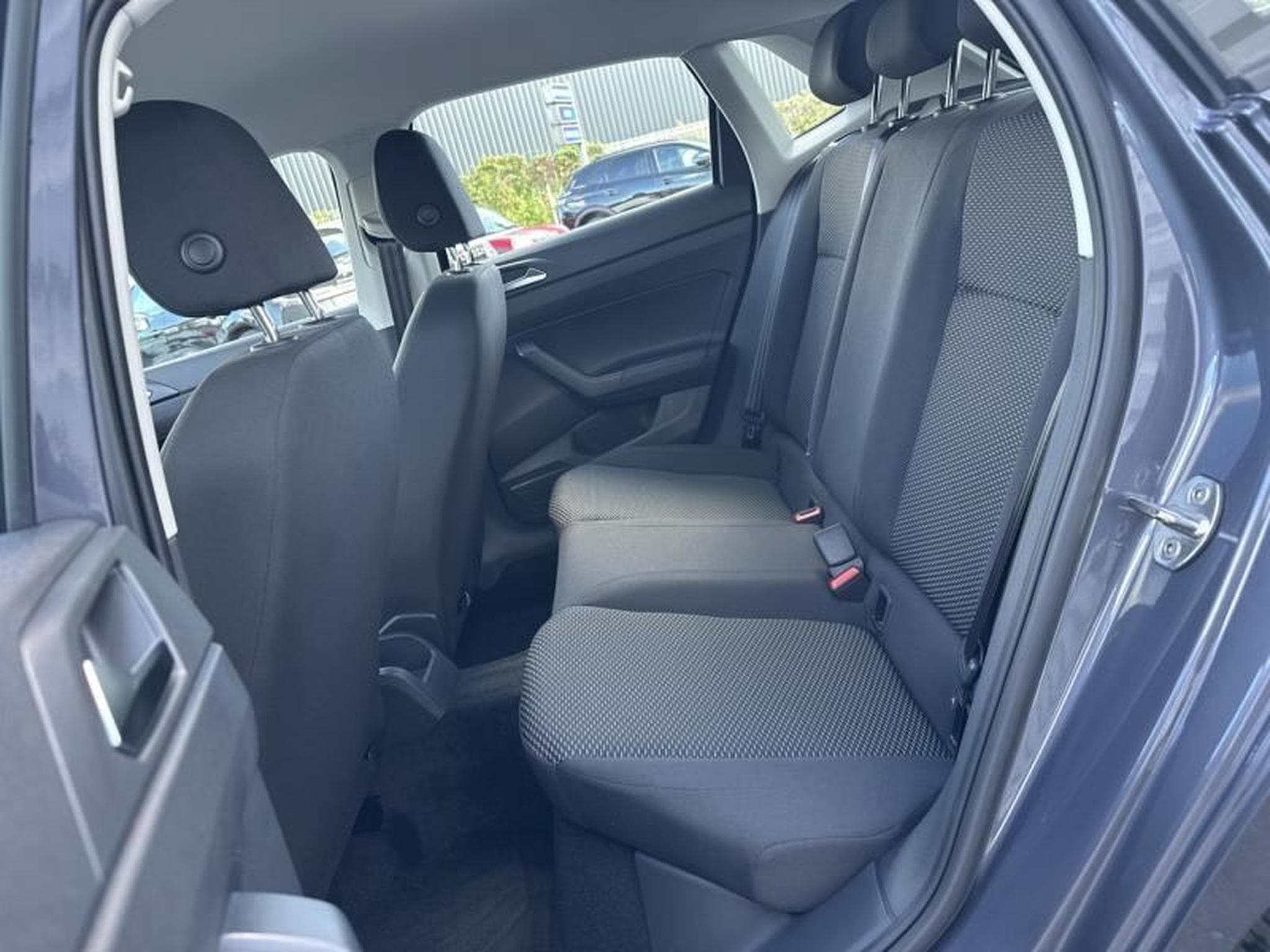 VW Polo 1.0 MPI 80ch LIMITED 5P (2025) - Foto 17