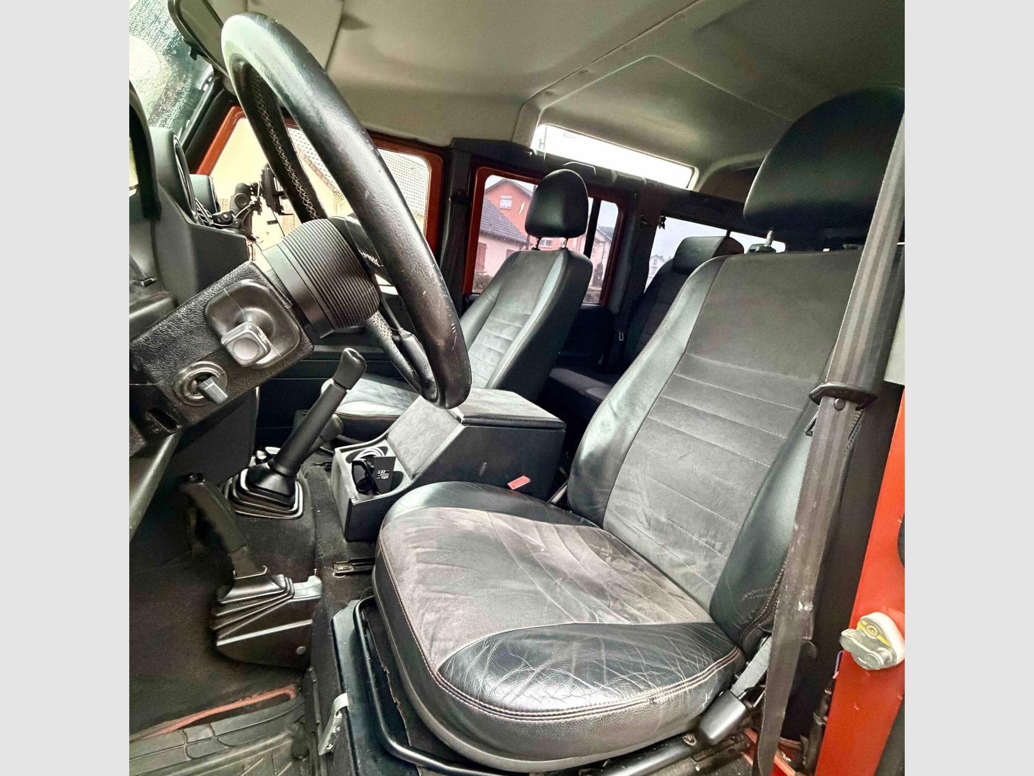 Land-Rover Defender FIRE 110 SW Limited Edition (2009) - Photo 18