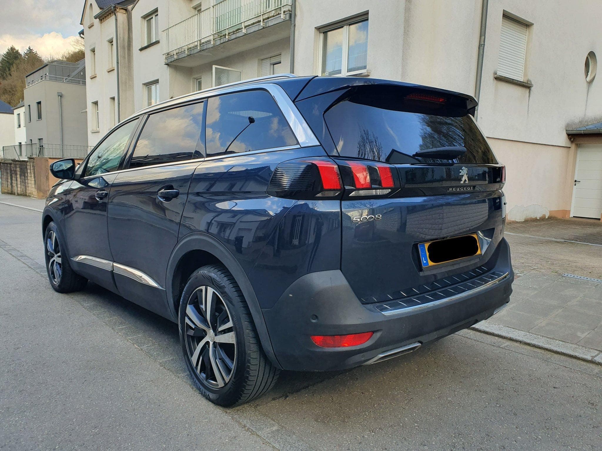 Peugeot 5008 GT, 1.2l 130cv, Allure, camera 360, panorama, 7 pl (2017) - Photo 5