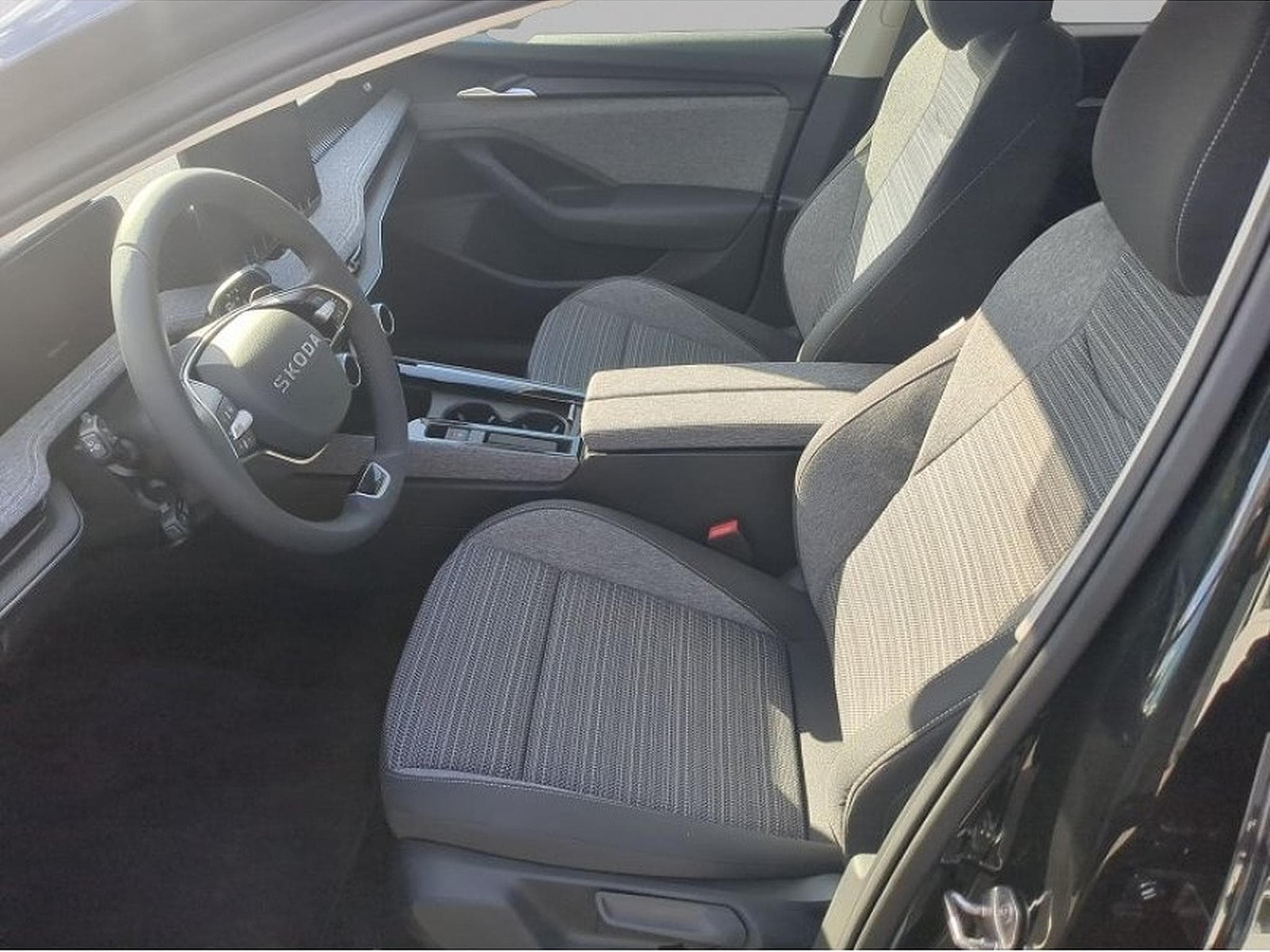 Skoda Superb (2026) - Photo 4