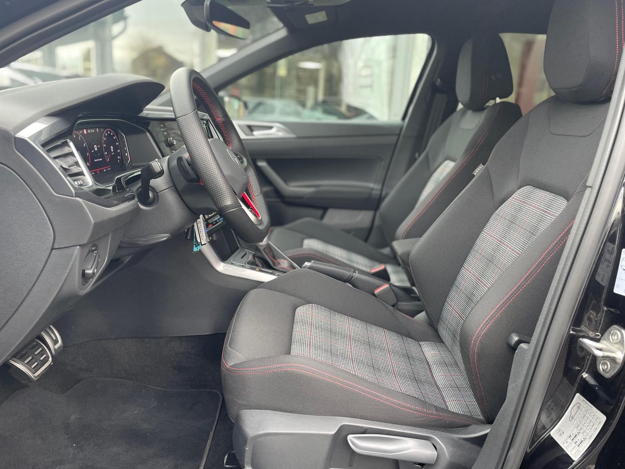 VW Polo 2.0 TSI DSG (2024) - Foto 7