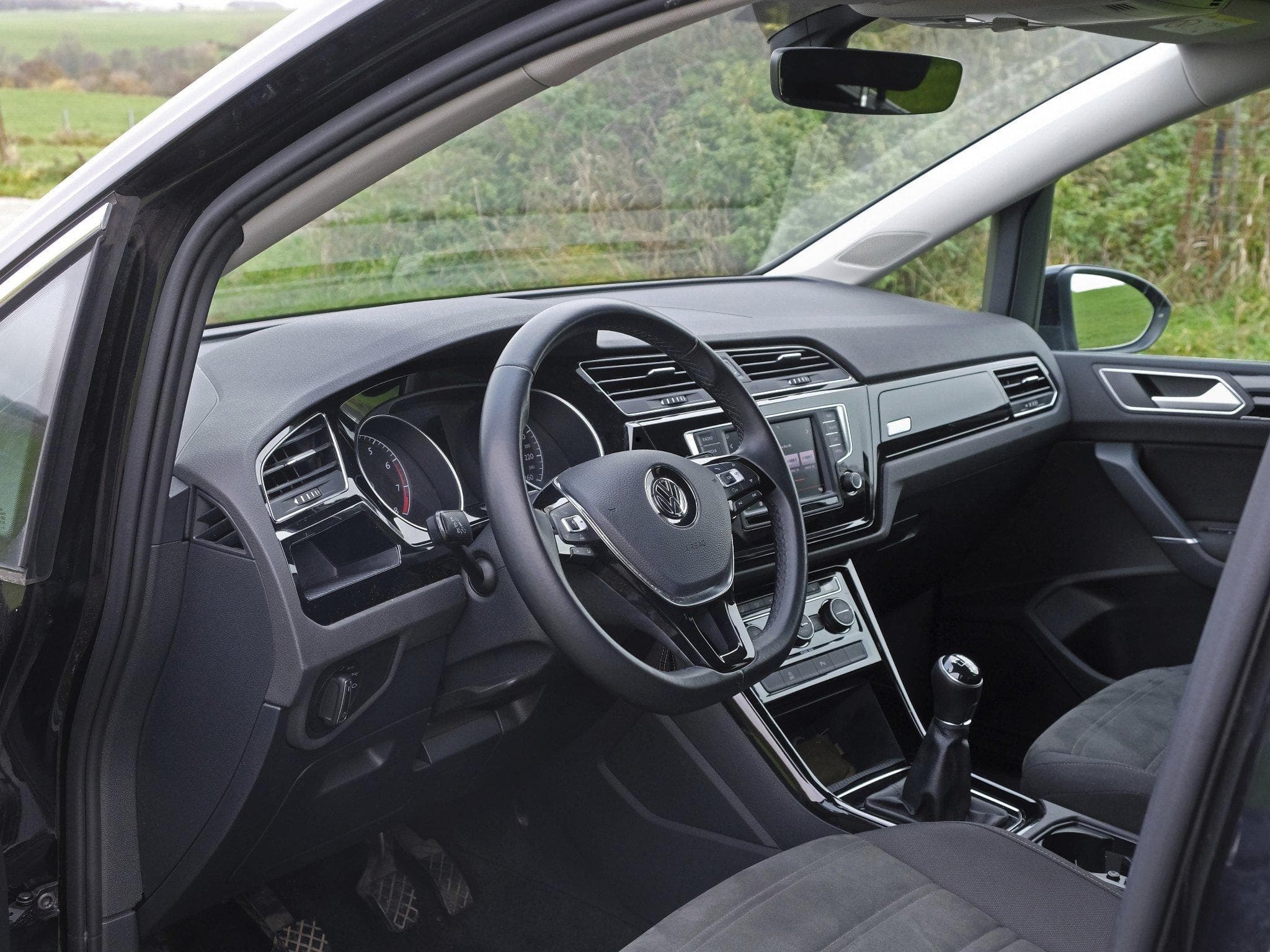 VW Touran (2016) - Foto 3